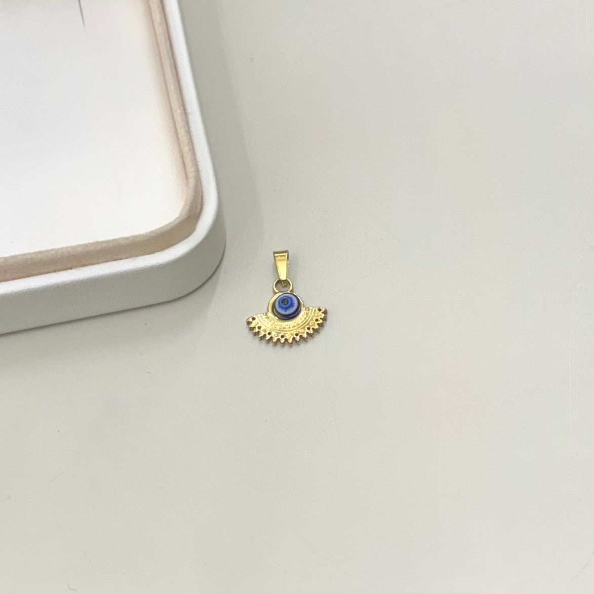 COLGANTE ABANICO OJO TURCO | BAÑO DE ORO