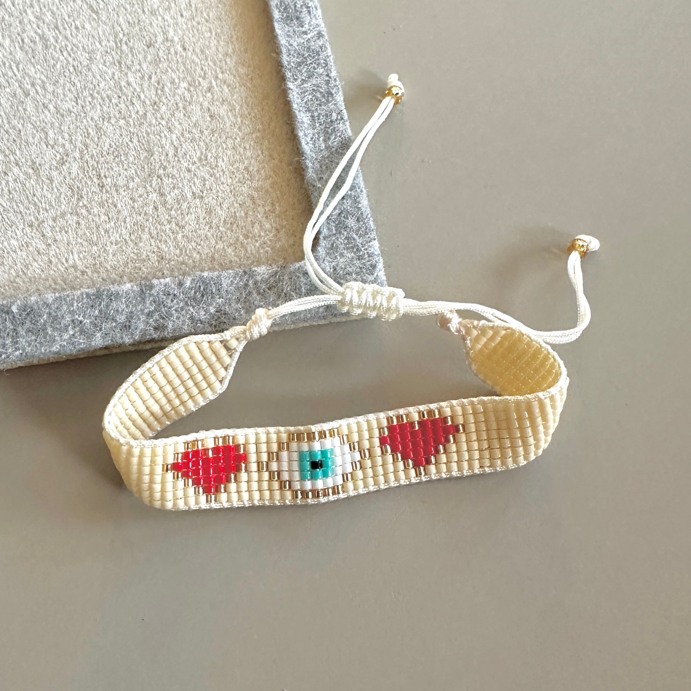 PULSERA CORAZON TEJIDA MIYUKI | LUNAM