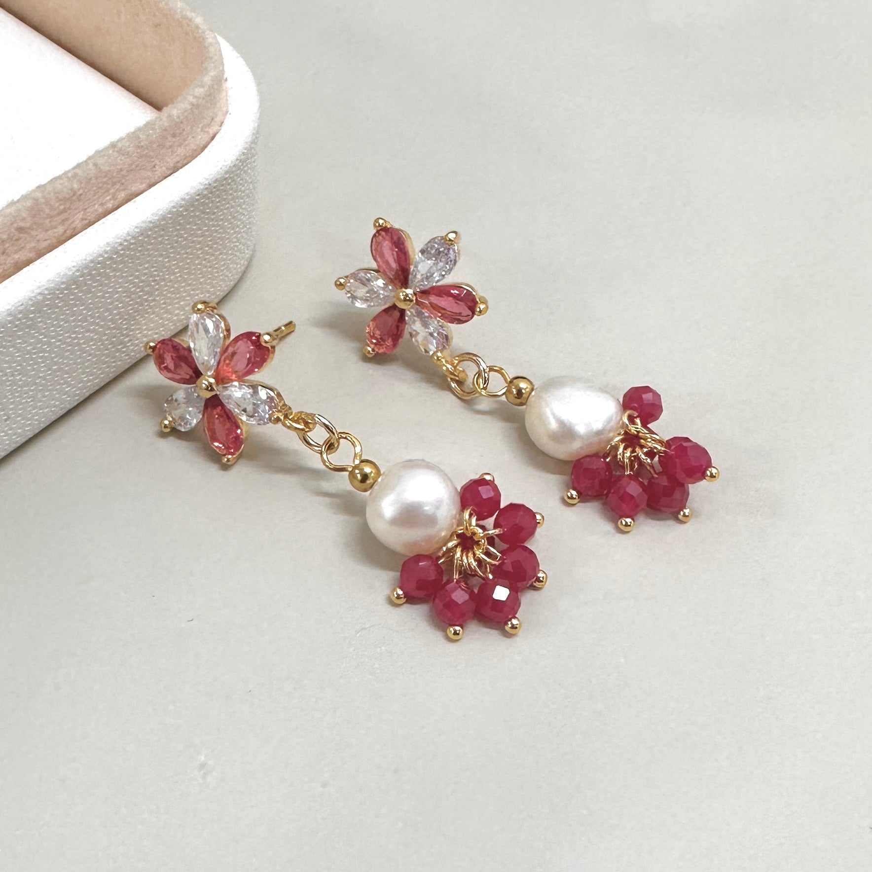 AROS FLOR Y PERLA | CIRCONITA RUBI