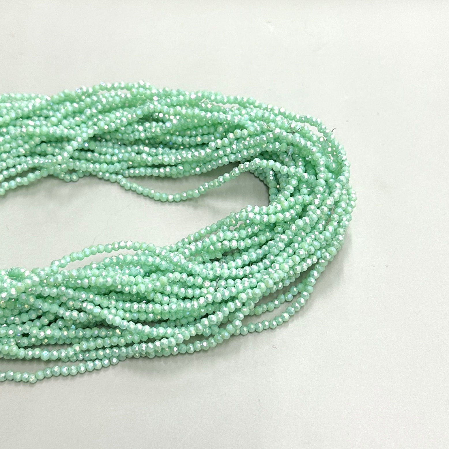 CRISTAL CHATO | 2.7MM | MENTA MATTE TORNASOL