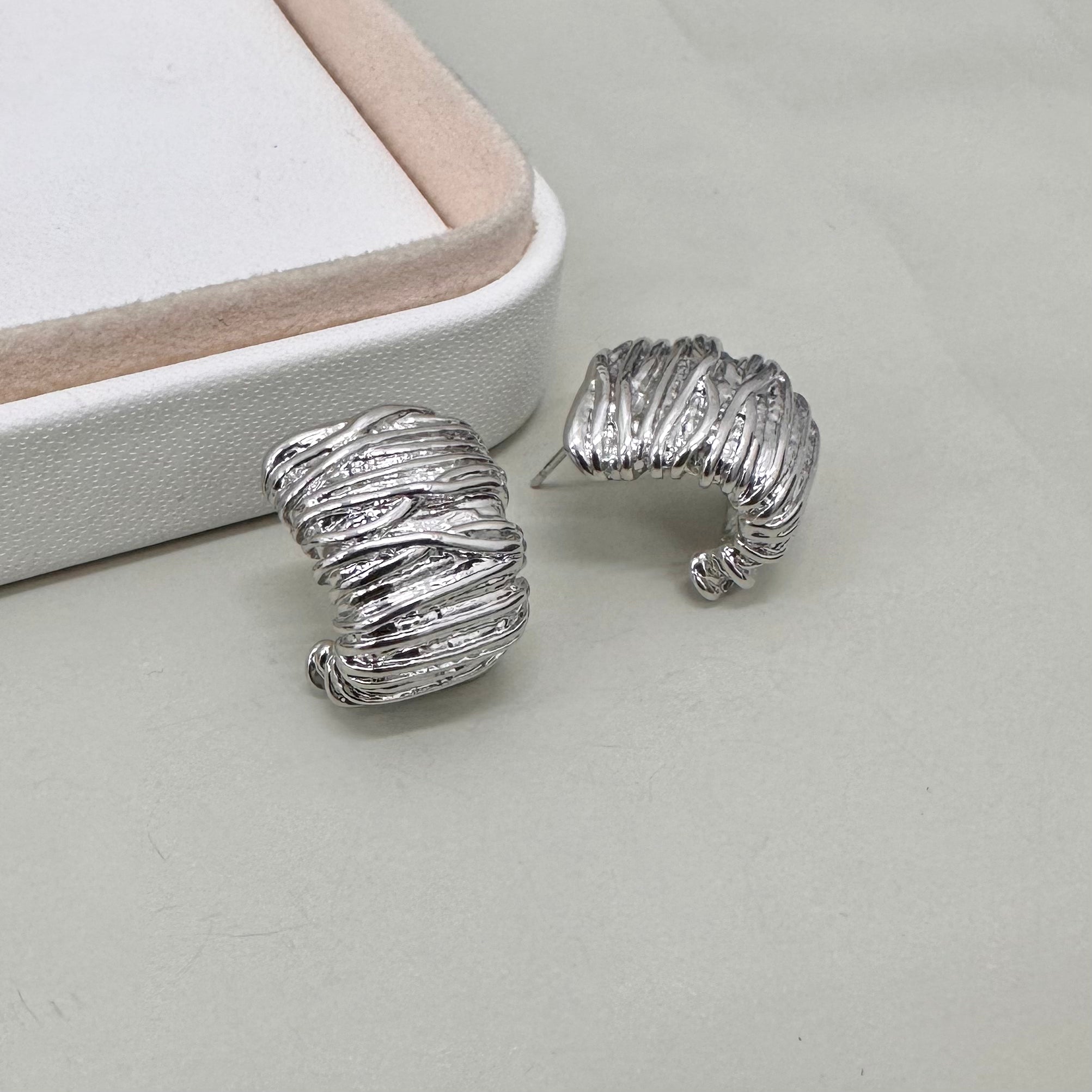 AROS BAÑO DE ORO | RUGOSO | 28MM X 15MM