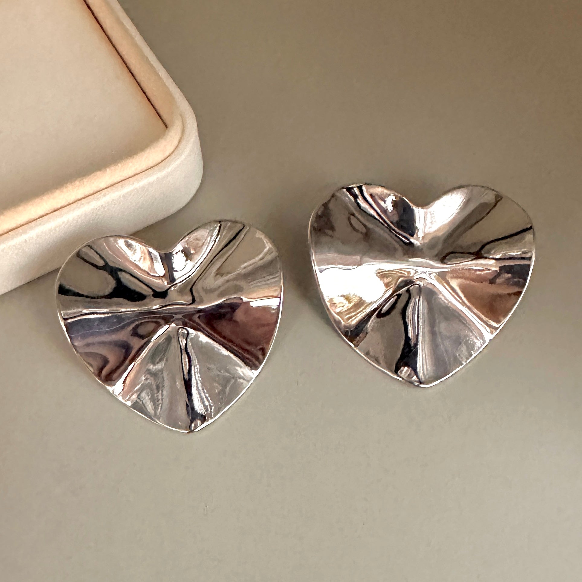 AROS | CORAZON CON RELIEVE