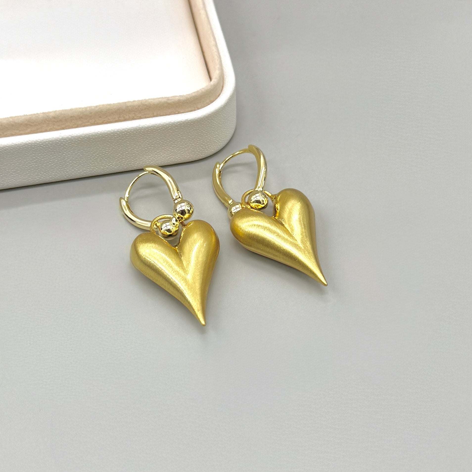 AROS | COLGANTE CORAZÓN OPACO