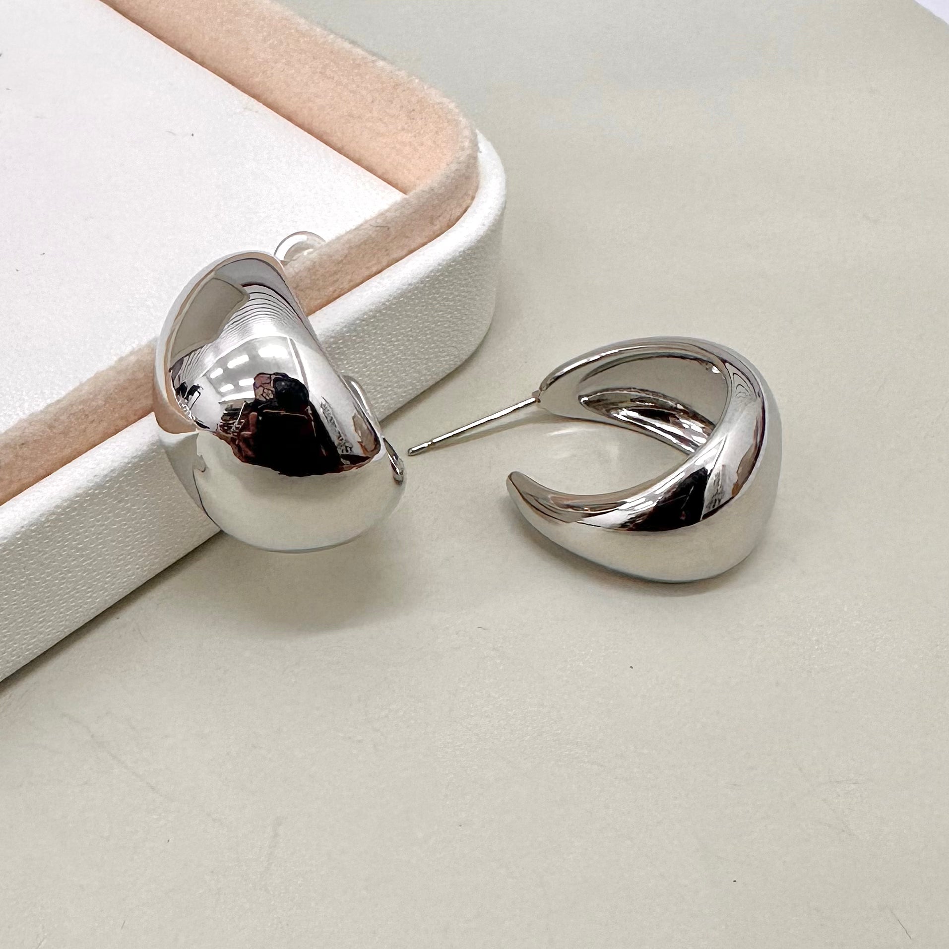 AROS BAÑO DE ORO | ARGLLA LUNA CRECIENTE | 20MM X 15MM