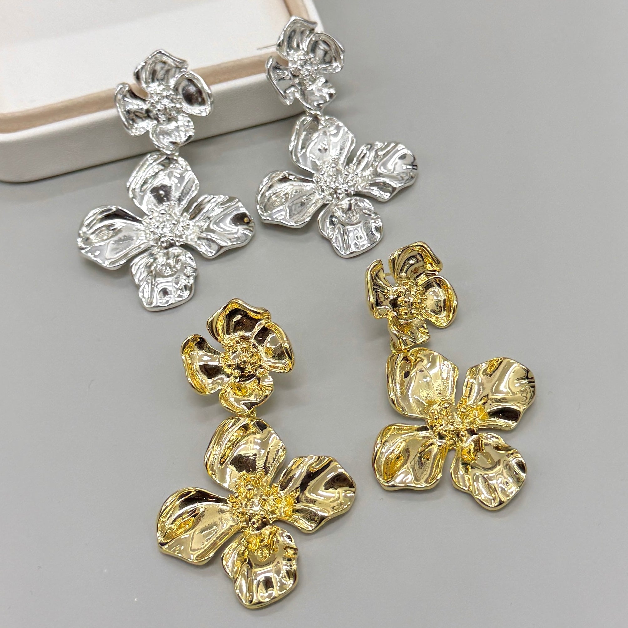 AROS | FLOR DOBLE CUATRO PETÁLOS CON PISTILO