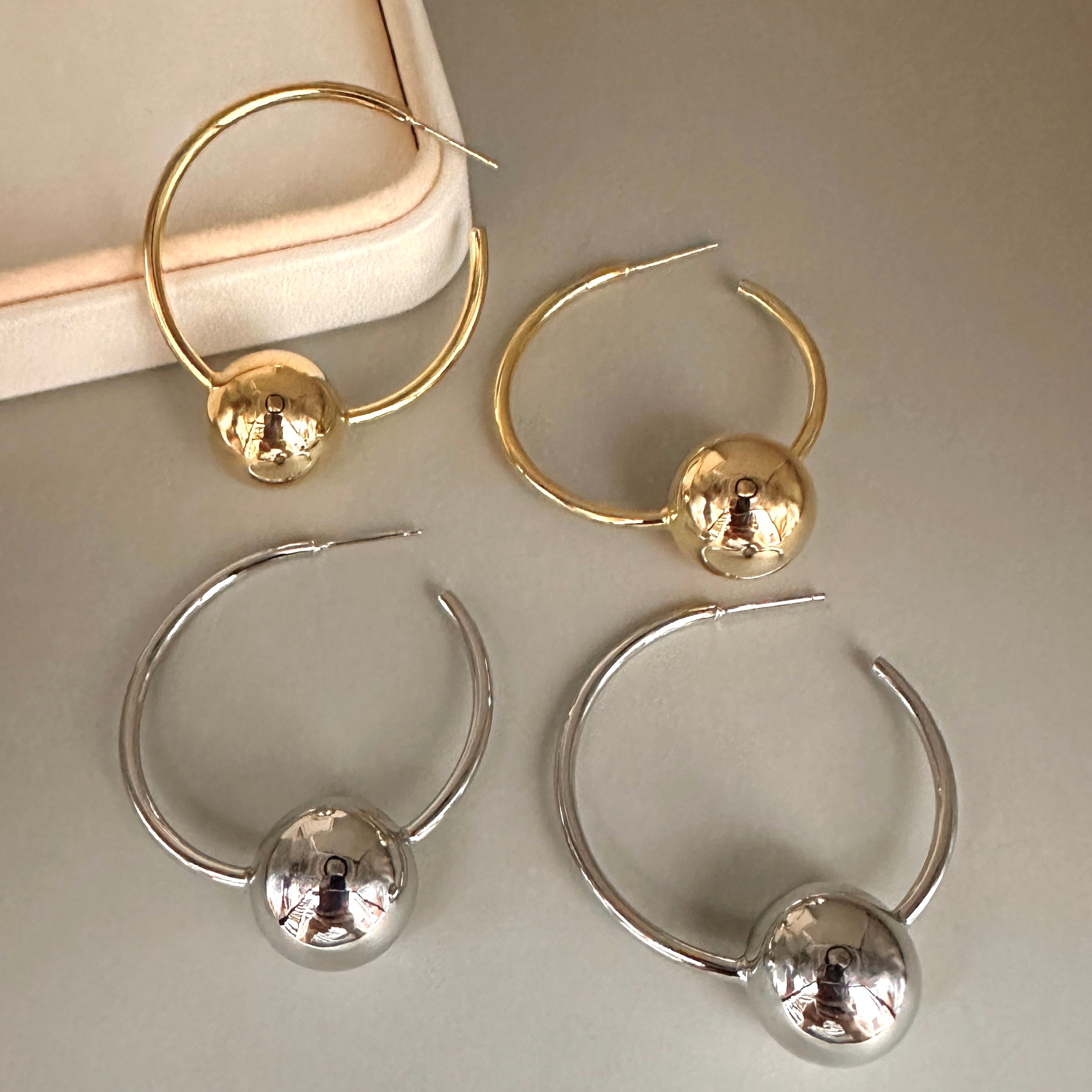 AROS | ARGOLLA CON ESFERA