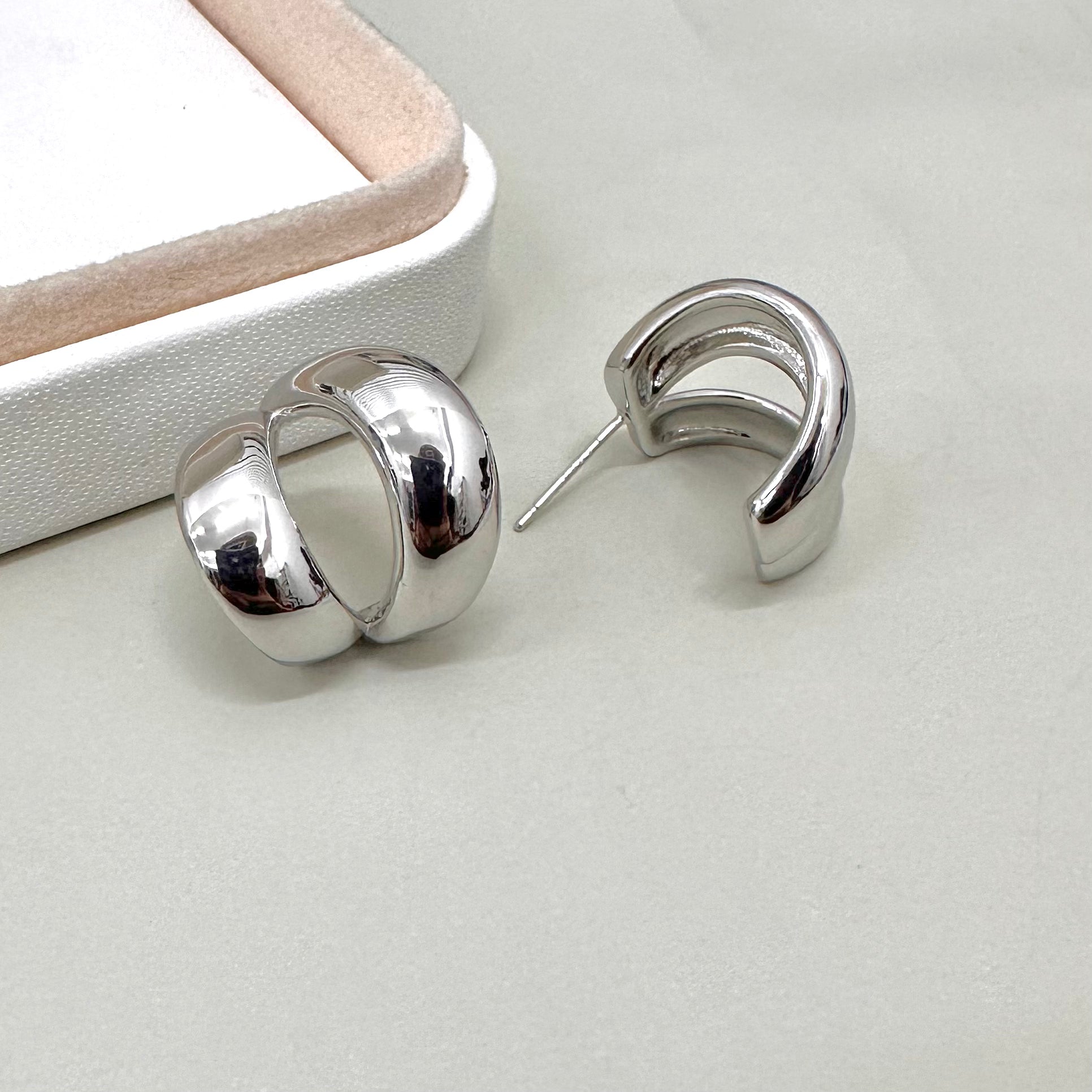 AROS BAÑO DE ORO | ARGOLLA DOBLE SEPARADA | 20MM X 22MM