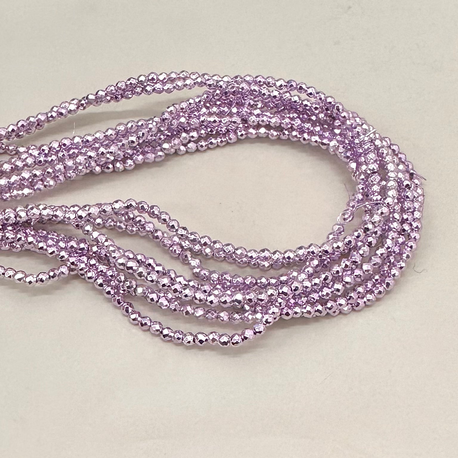 HEMATITA | LILA CLARO FACETADA | 2MM