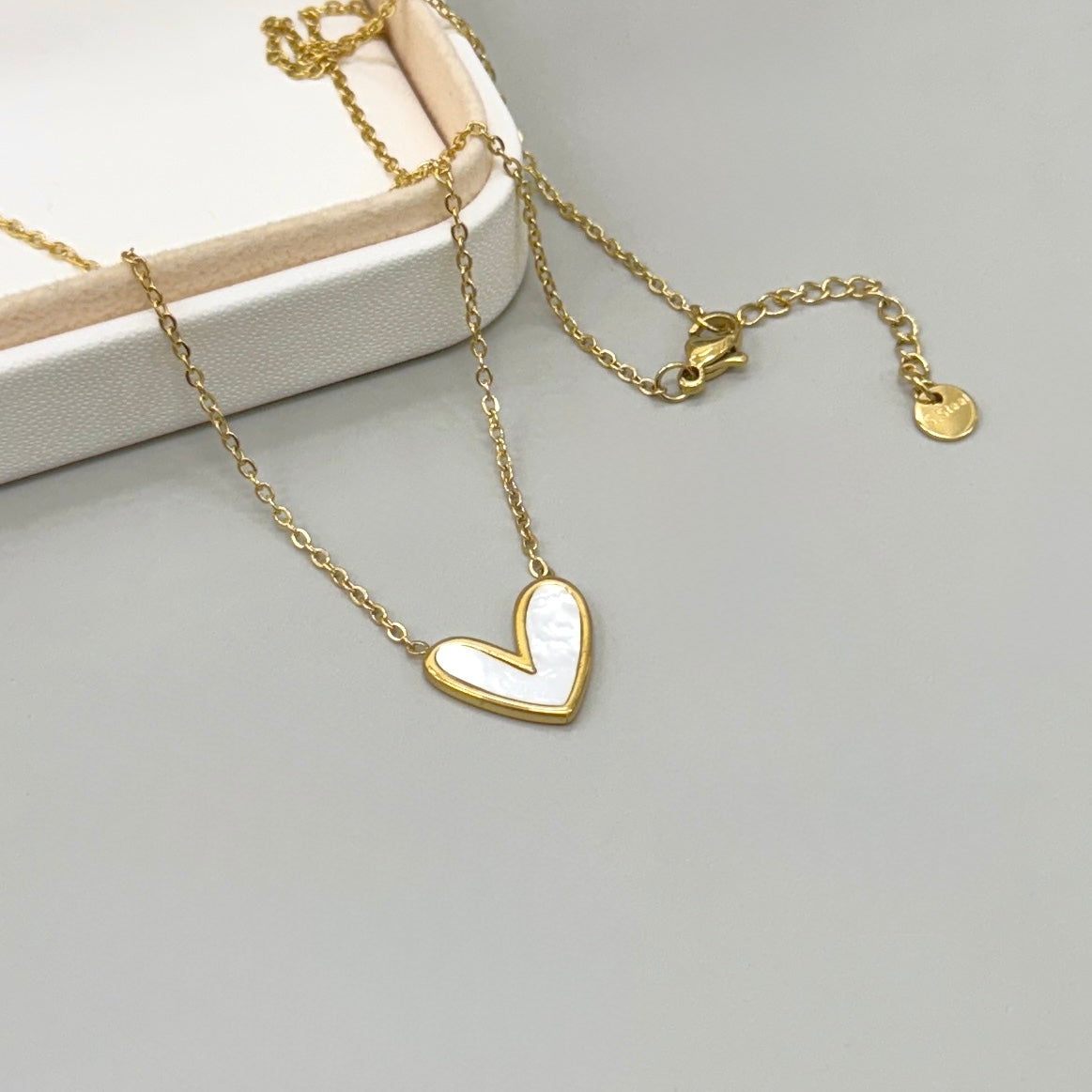 COLLAR CADENA | COLGANTE CORAZON IRREGULAR NACAR