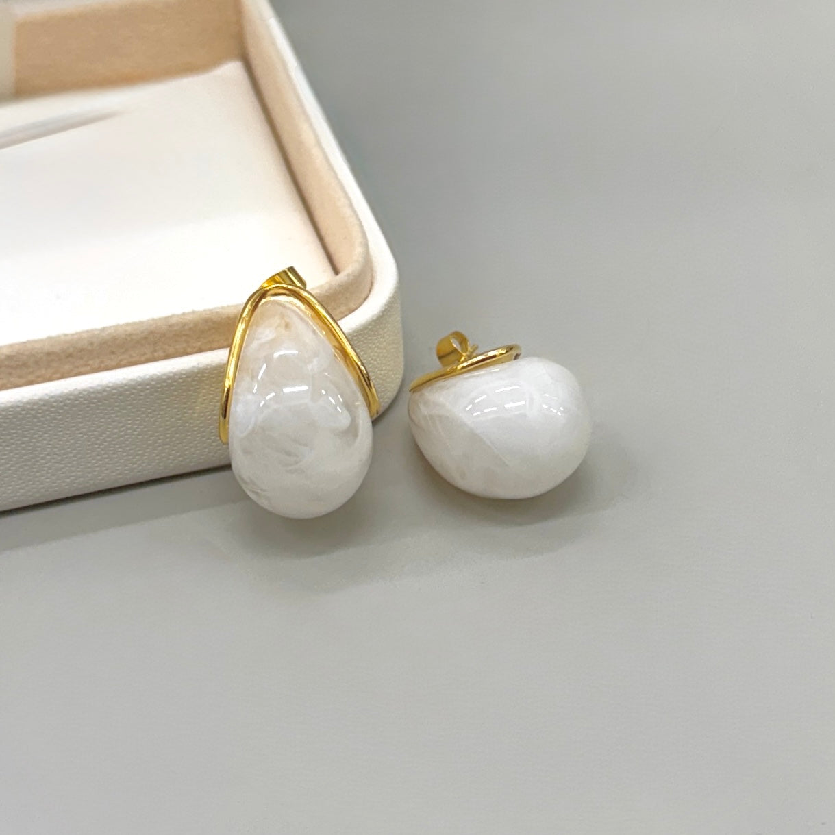AROS | GOTA CURVA CON RESINA| 25x20MM