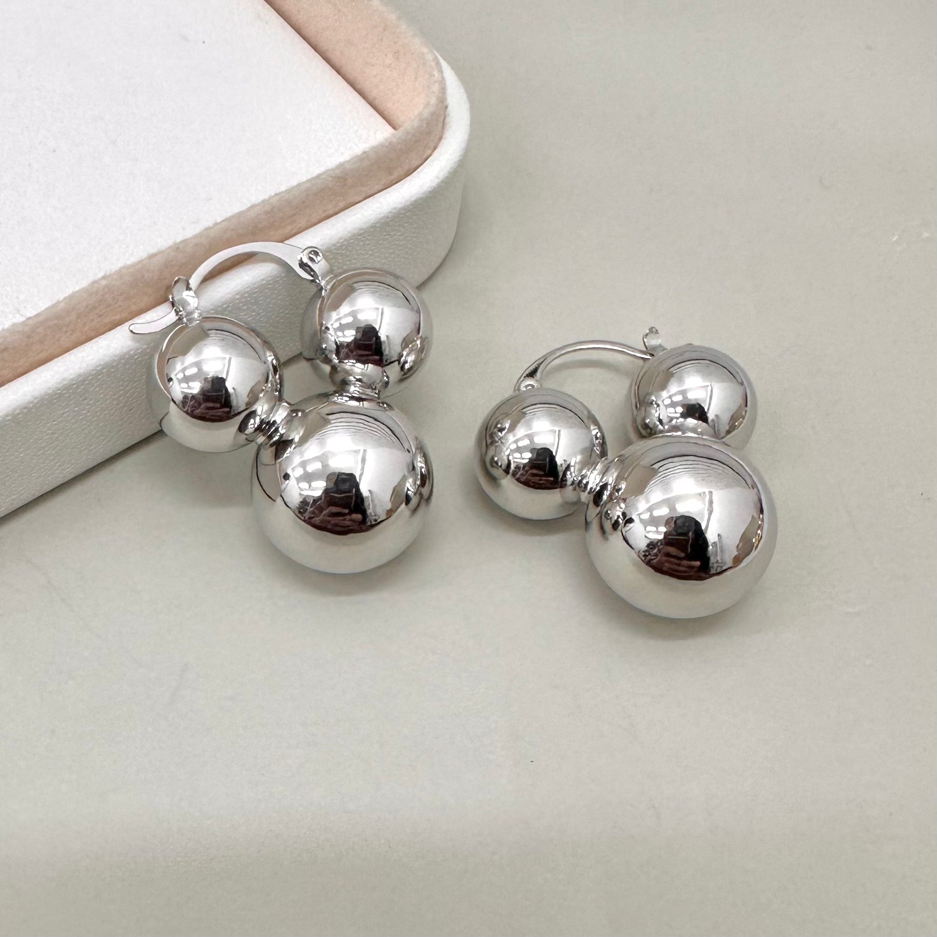 AROS BAÑO DE ORO | COLGANTE 3 ESFERAS | 32MM X 28MM