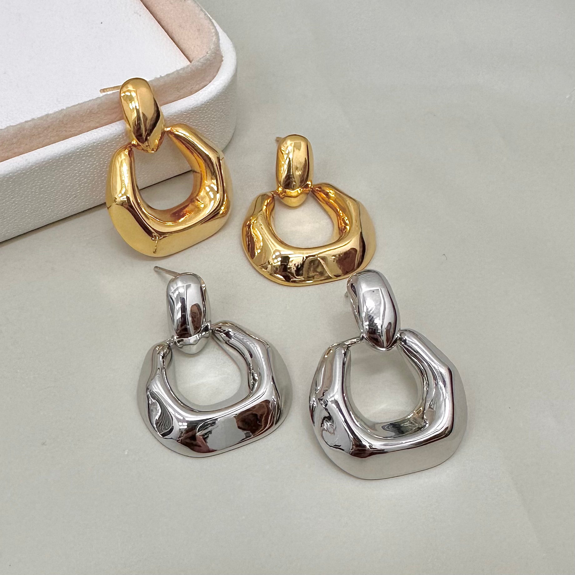 AROS BAÑO DE ORO | COLGANTE BAG | 30MM X 23MM