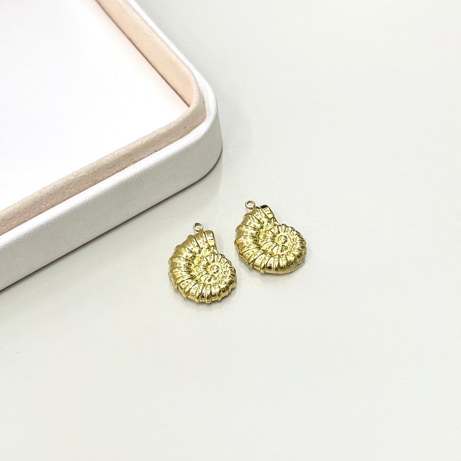 COLGANTE CARACOL | BAÑO DE ORO