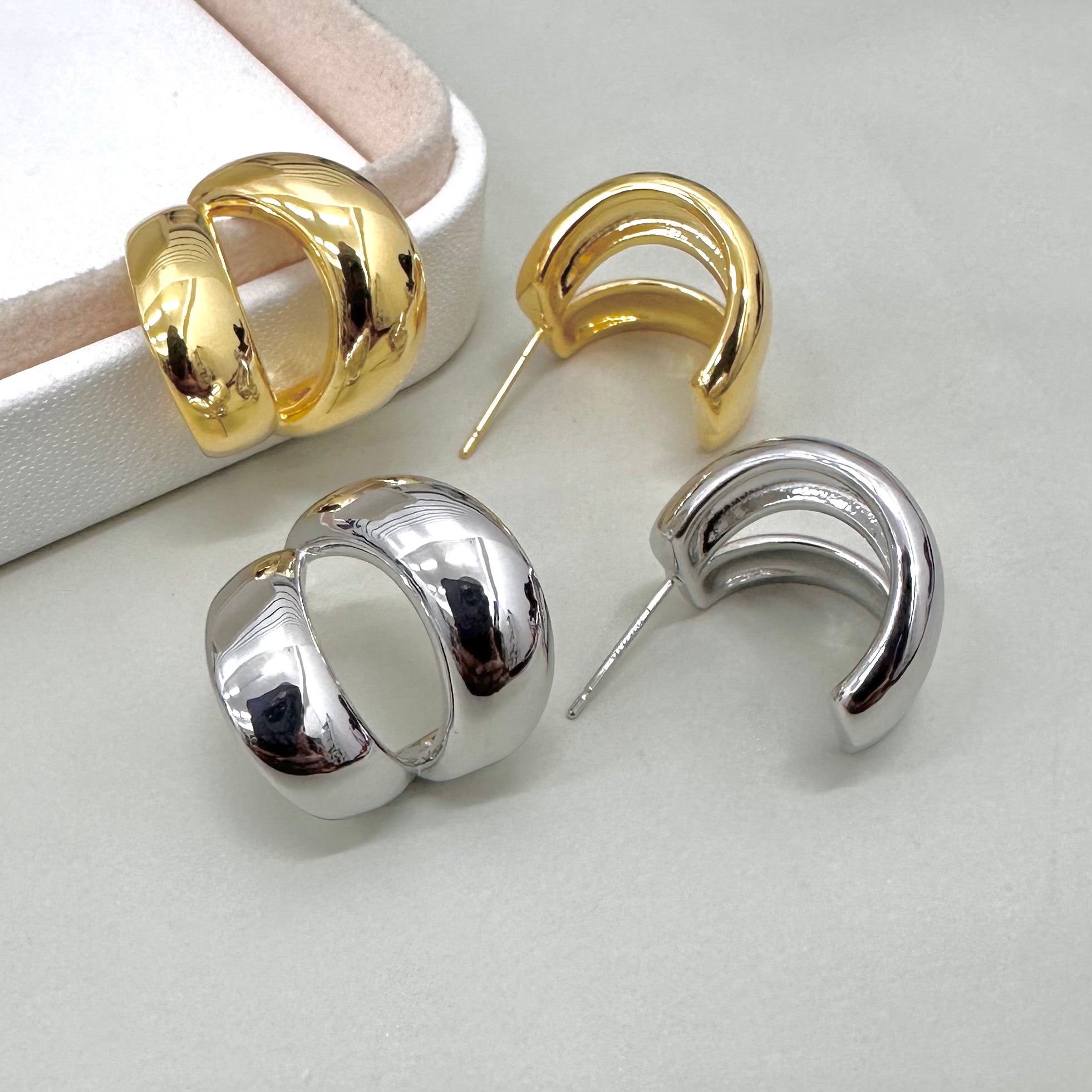 AROS BAÑO DE ORO | ARGOLLA DOBLE SEPARADA | 20MM X 22MM