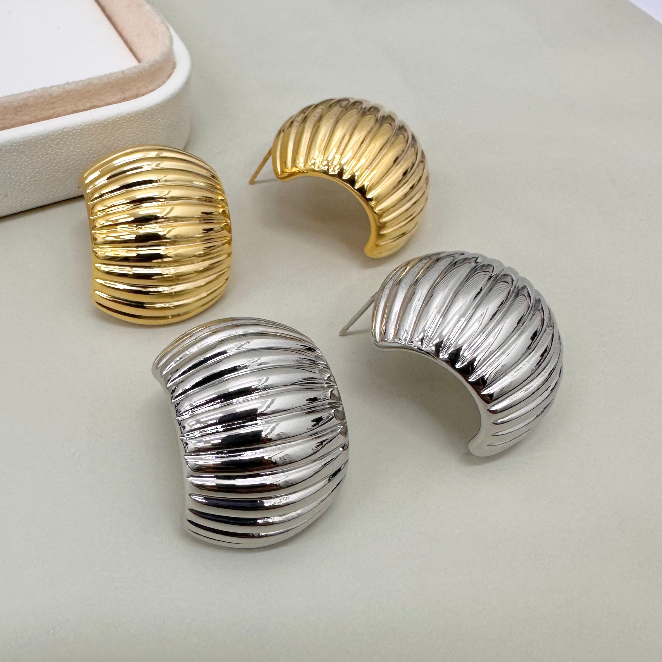 AROS BAÑO DE ORO | ARMADILLO | 27MM X 20MM