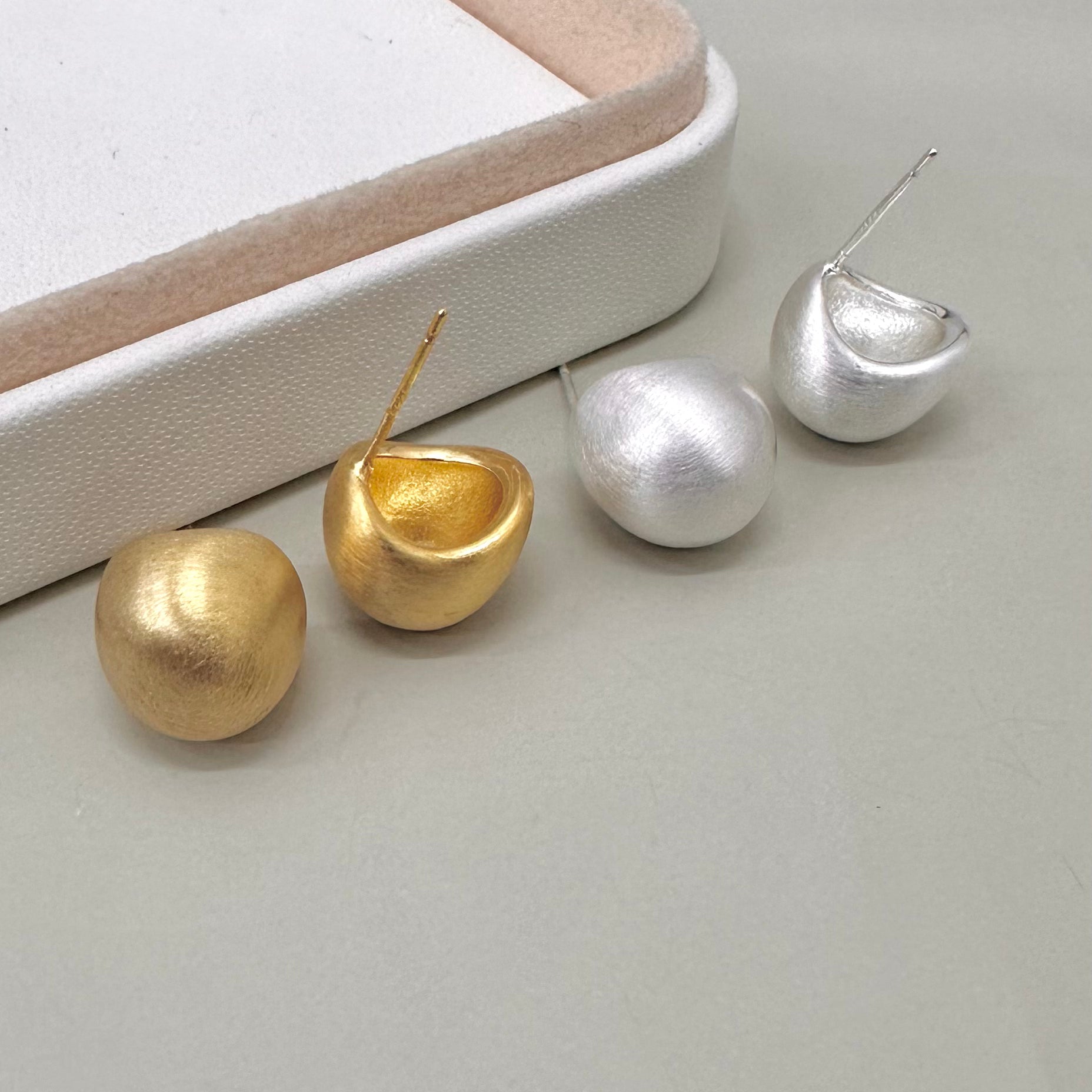 AROS BAÑO DE ORO | ESFERA HUECA PERLADA | 13MM