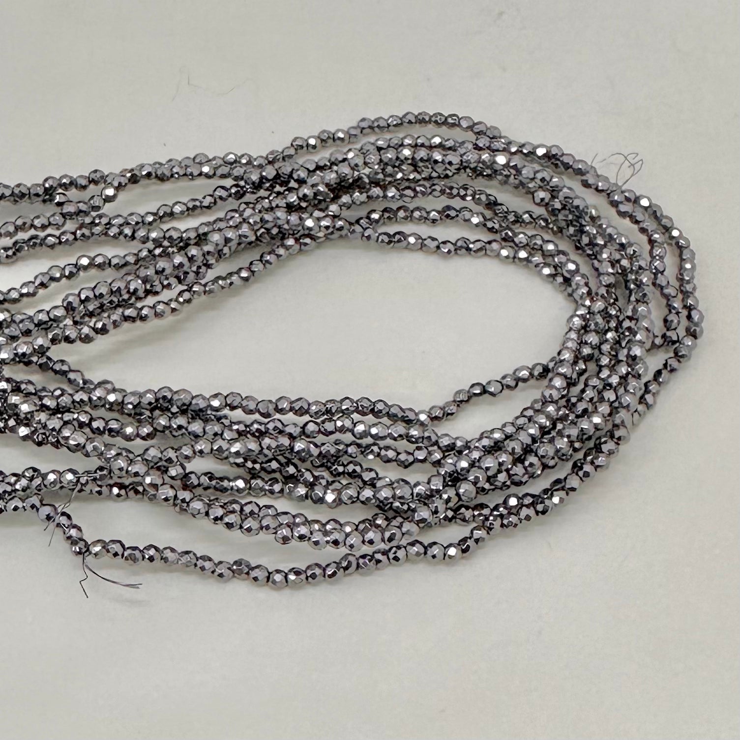 HEMATITA | NEGRA FACETADA | 2MM