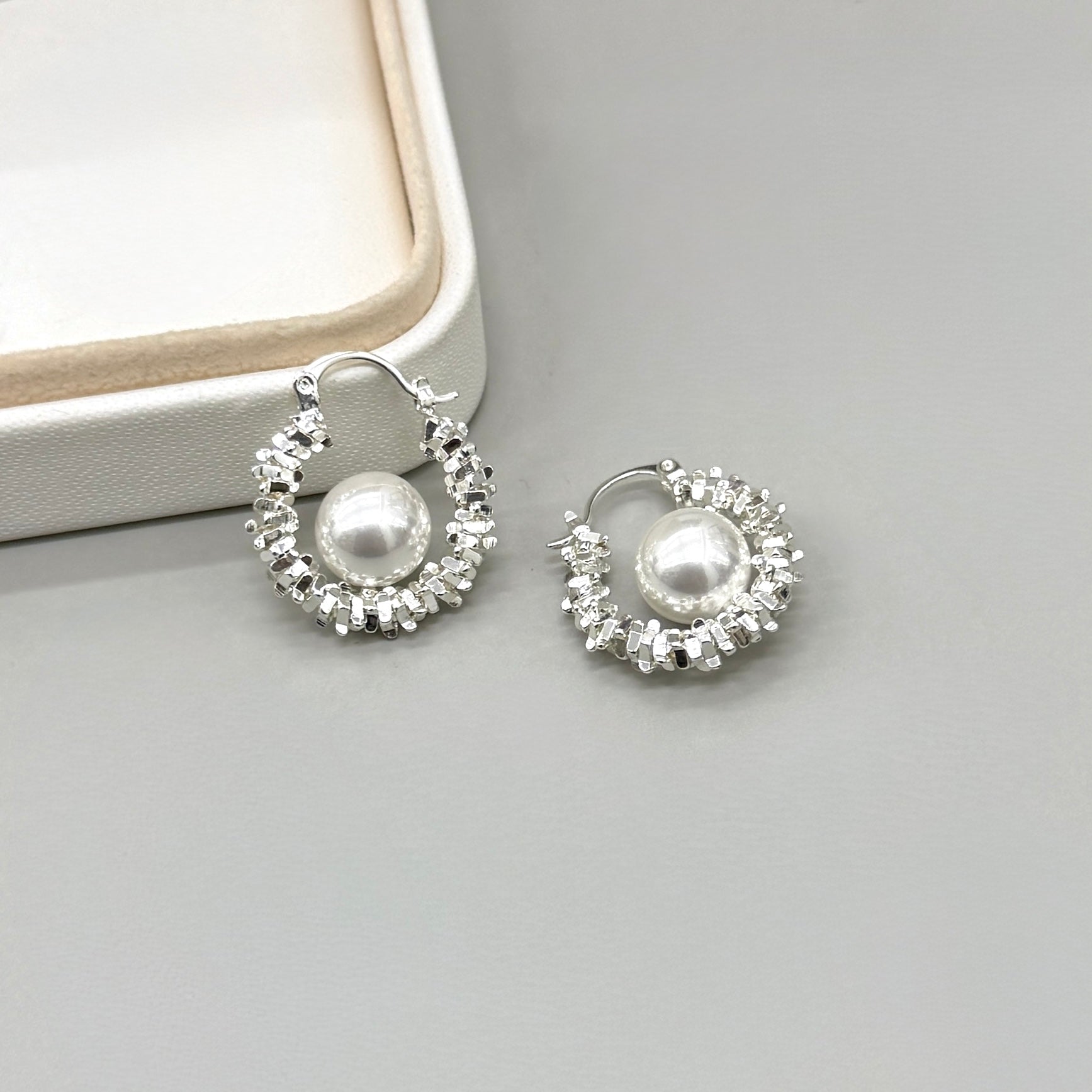 AROS | ARGOLLAS DE DISEÑO CON PERLA | 20MM