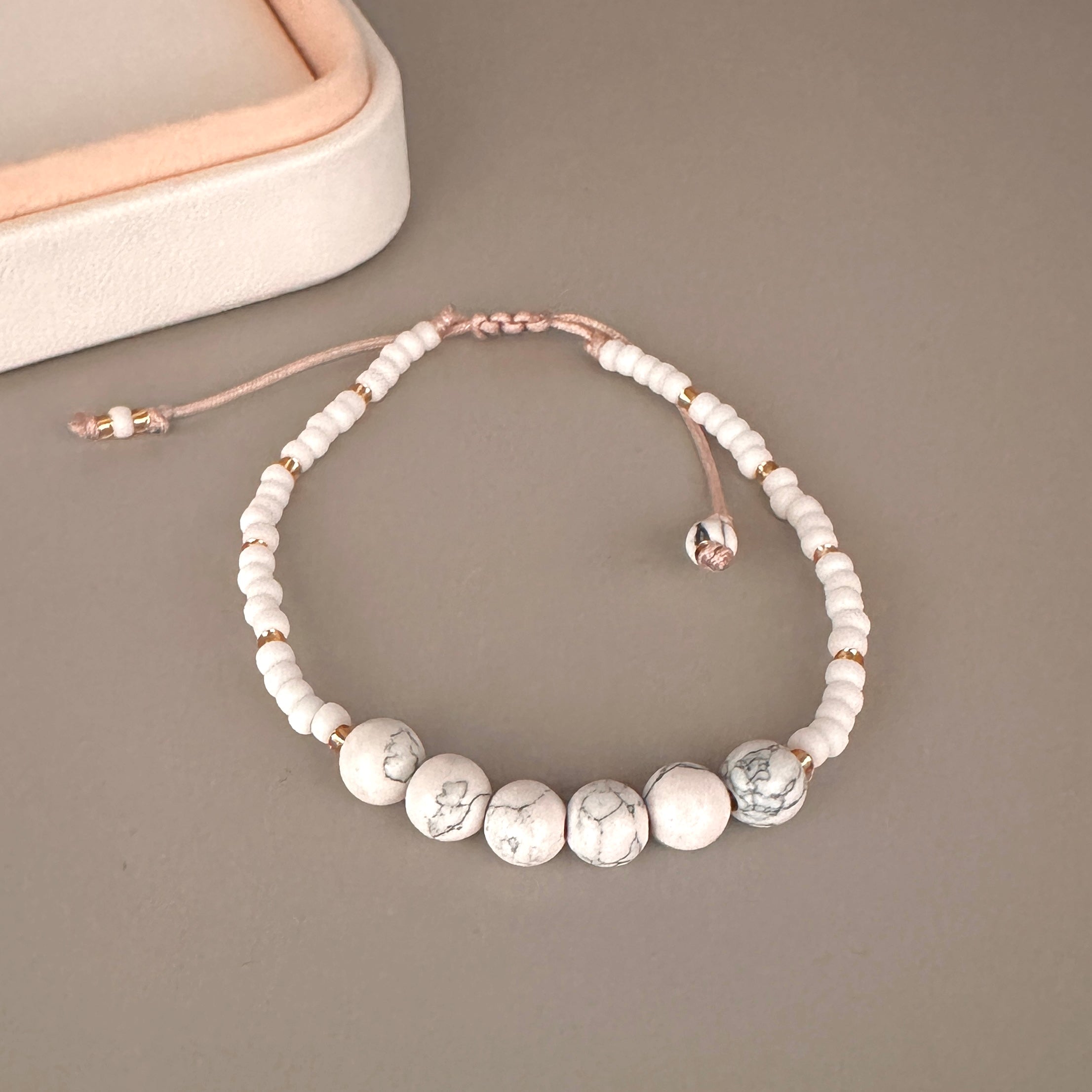 PULSERA HOWLITA | LUNAM