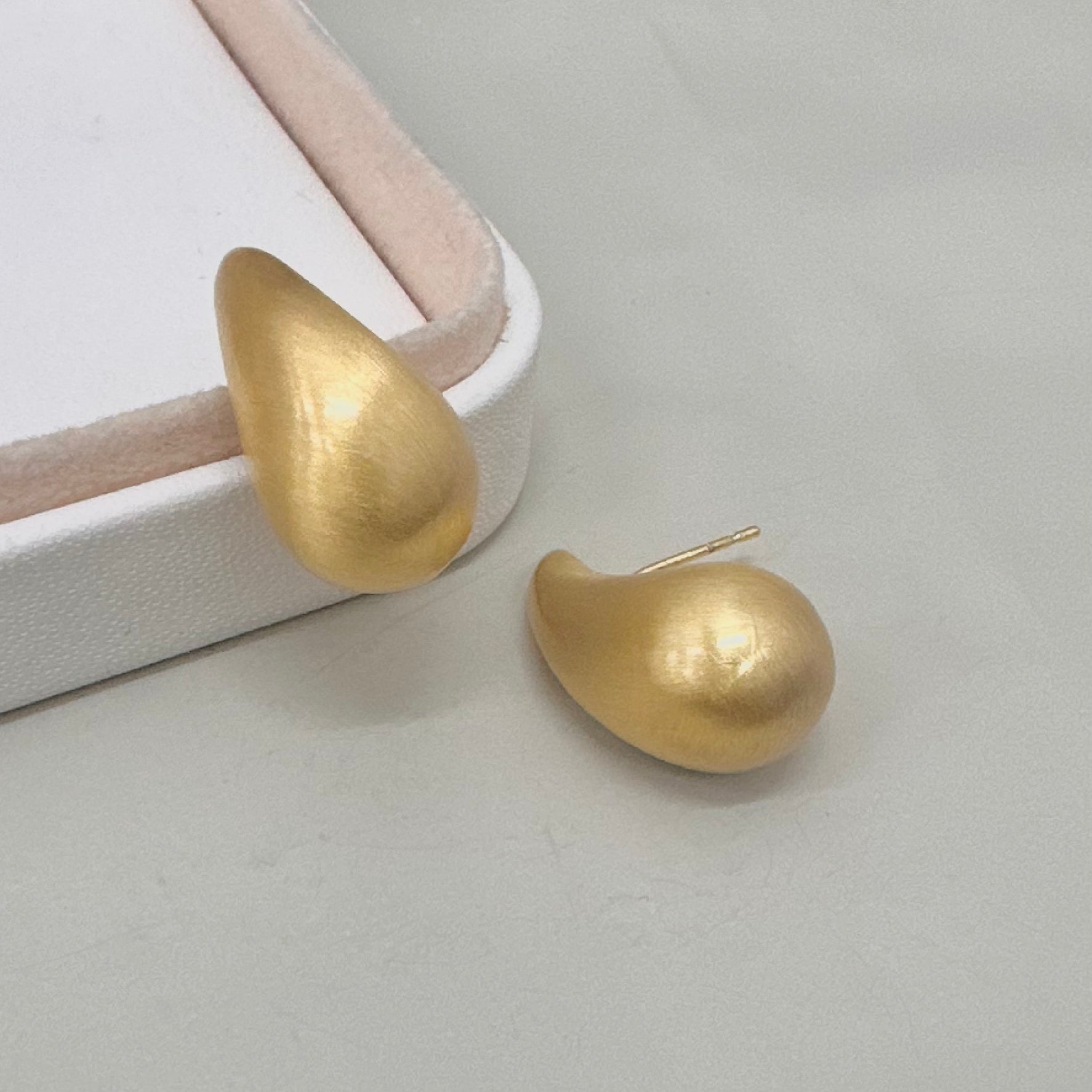 AROS BAÑO DE ORO | GOTAS PERLADAS | 27MM