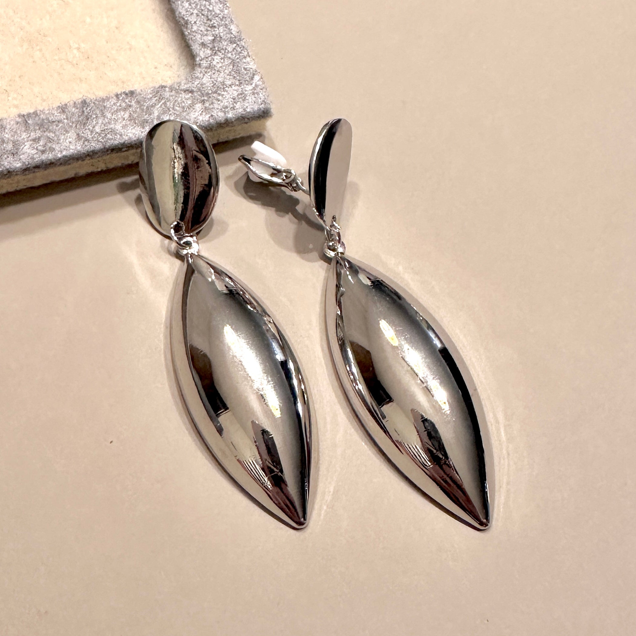 AROS ALARGADOS COLGANTE | CLIP | LUNAM