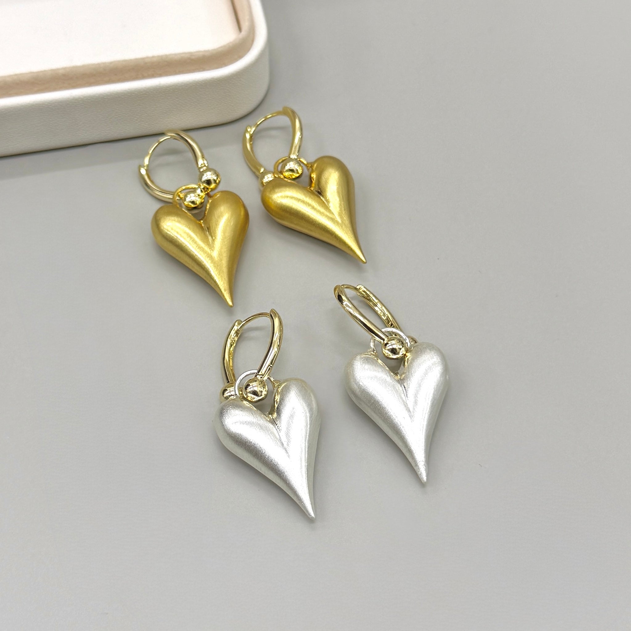 AROS | COLGANTE CORAZÓN OPACO