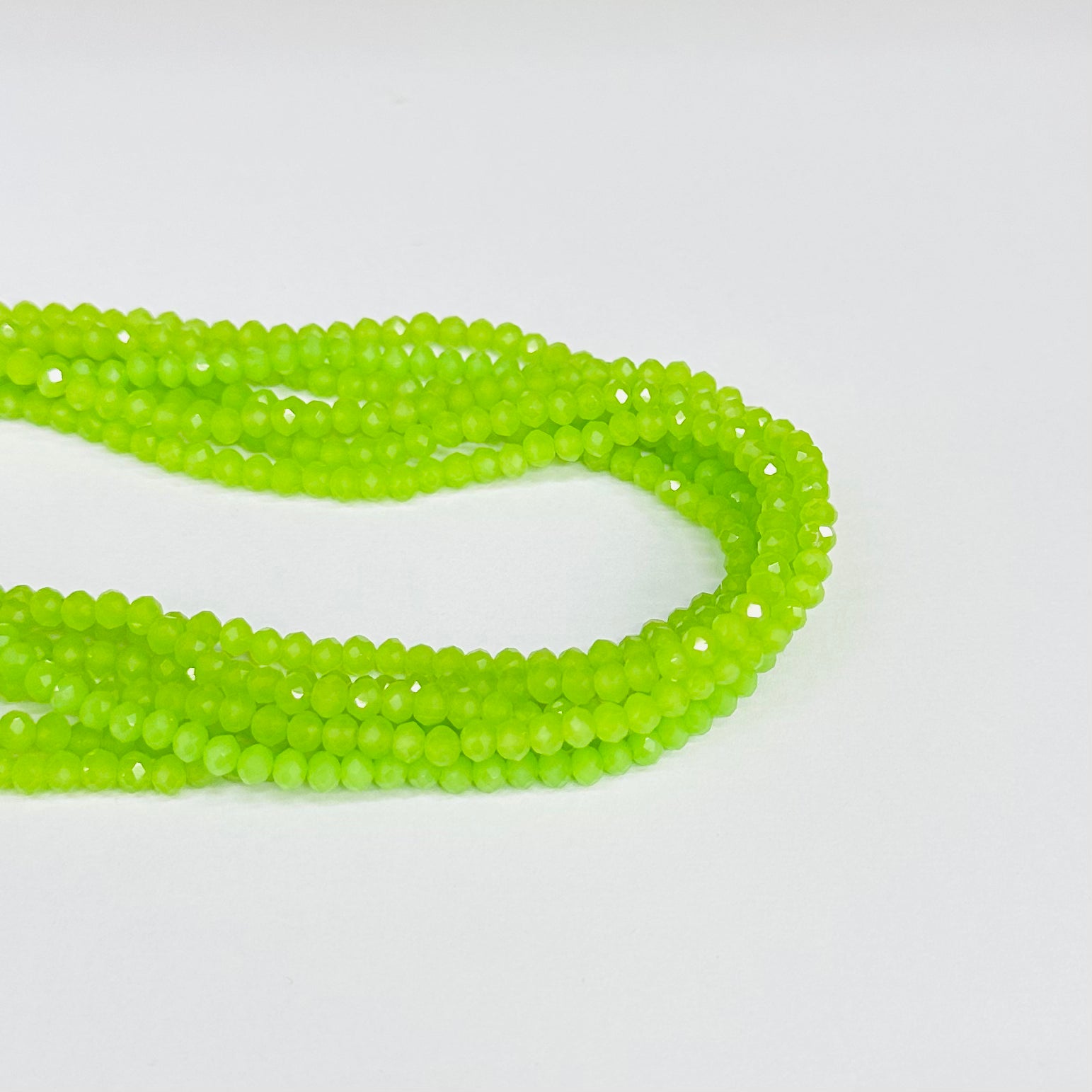 CRISTAL CHATO | 4MM | VERDE MANZANA OPALESCENTE