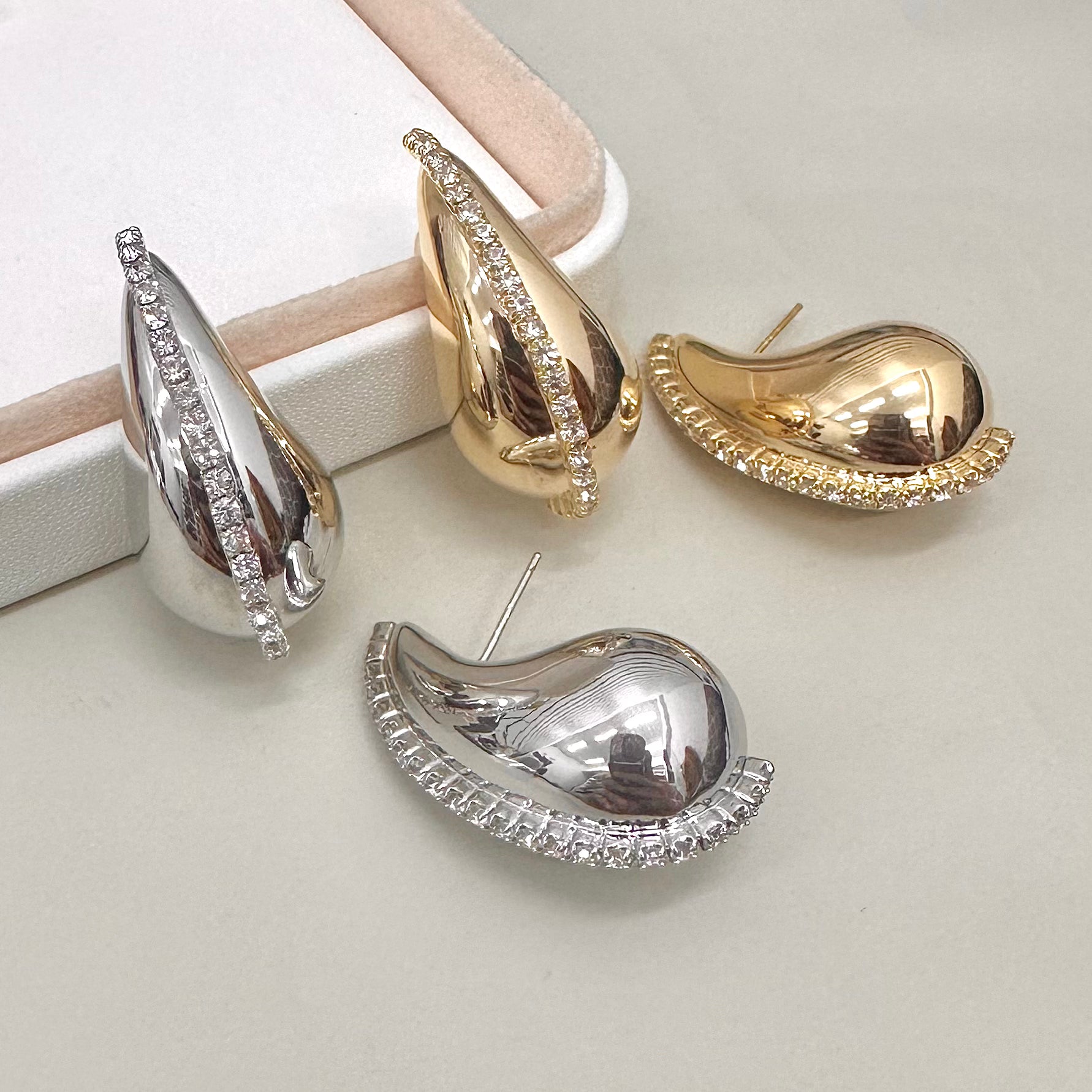 AROS BAÑO DE ORO | GOTAS CON ZIRCONES | 40MM X 15MM