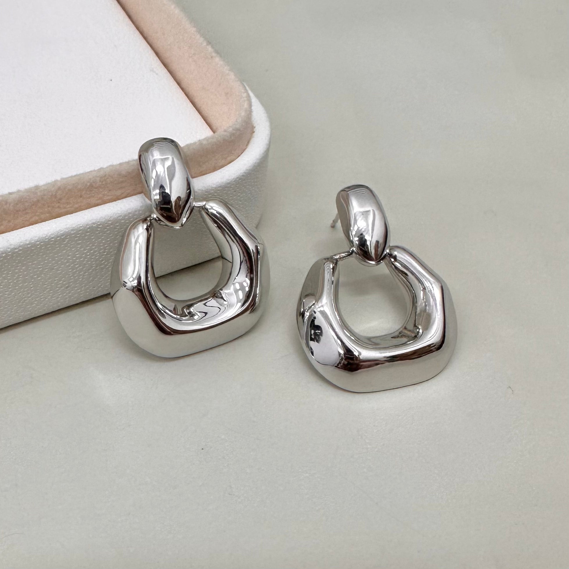 AROS BAÑO DE ORO | COLGANTE BAG | 30MM X 23MM