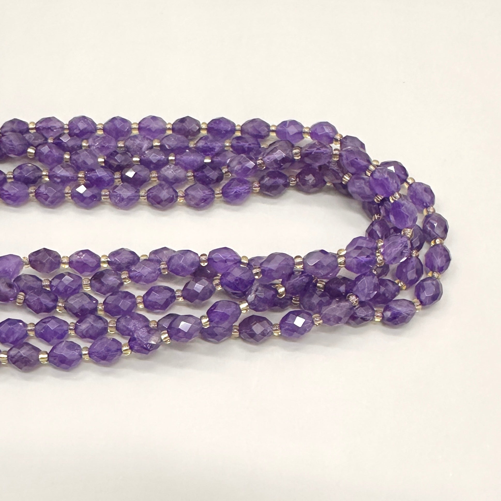 PIEDRA OVALADA FACETADA | AMATISTA