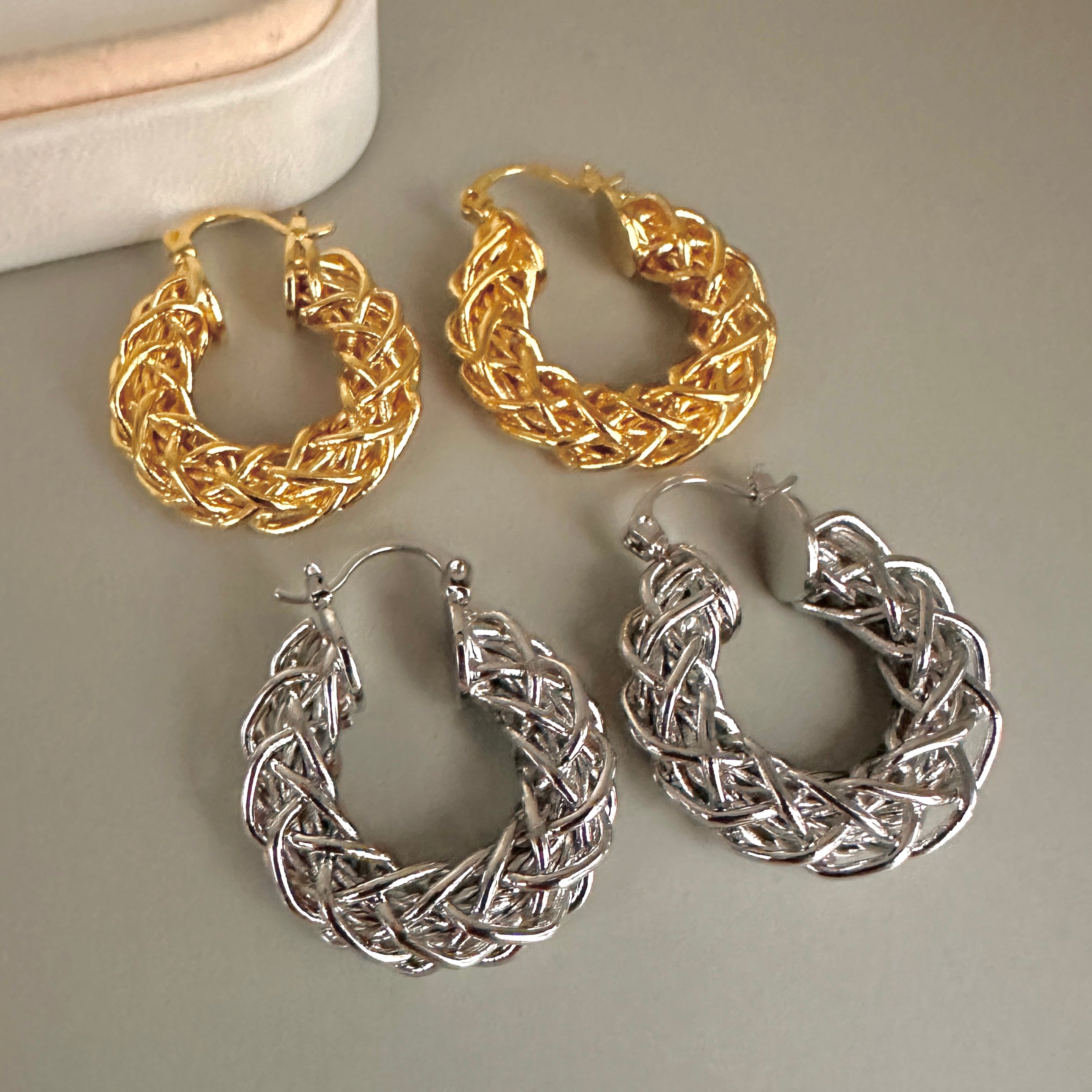 AROS | ARGOLLA BAG ENTRELAZADAS
