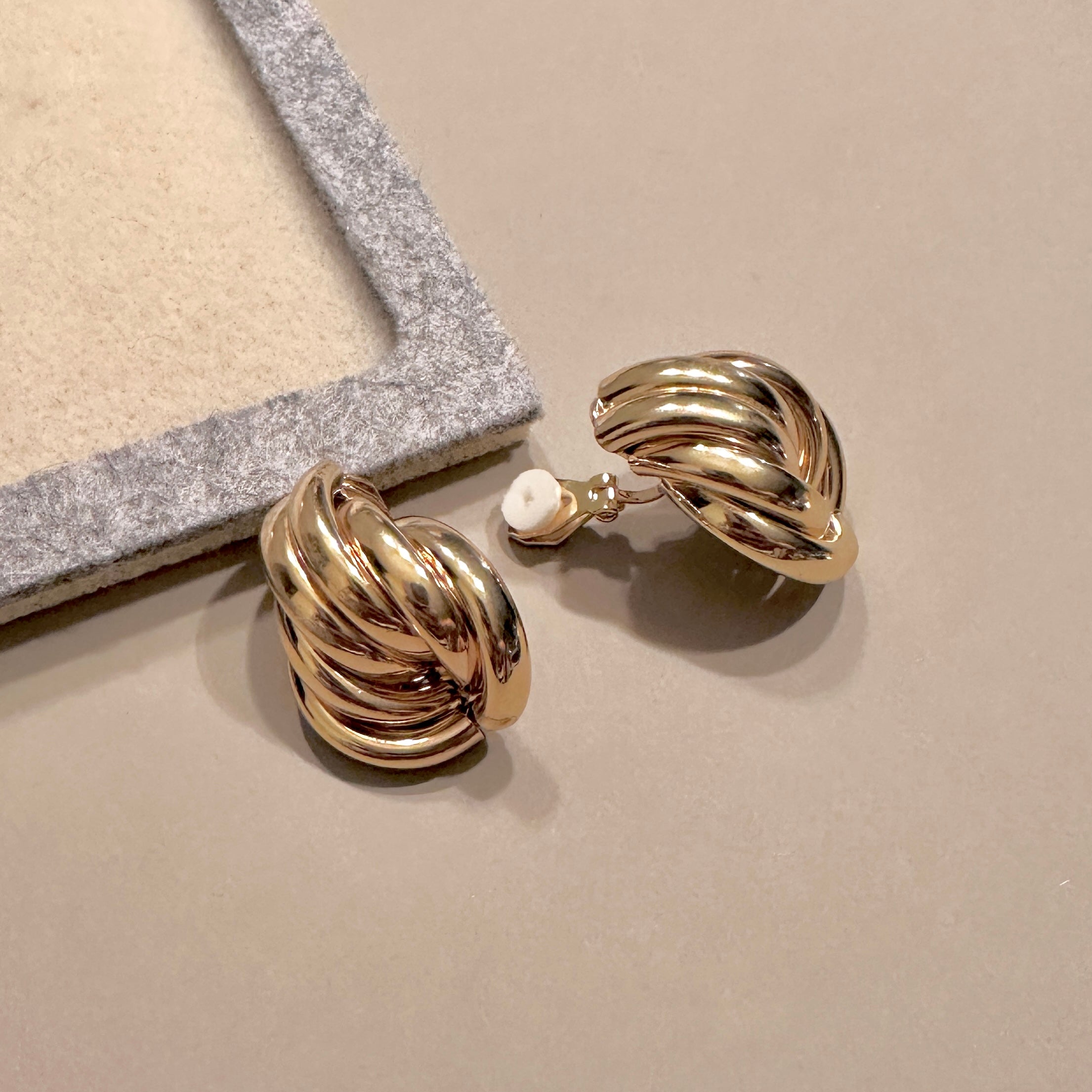 AROS SEIS LINEAS | CLIP | LUNAM