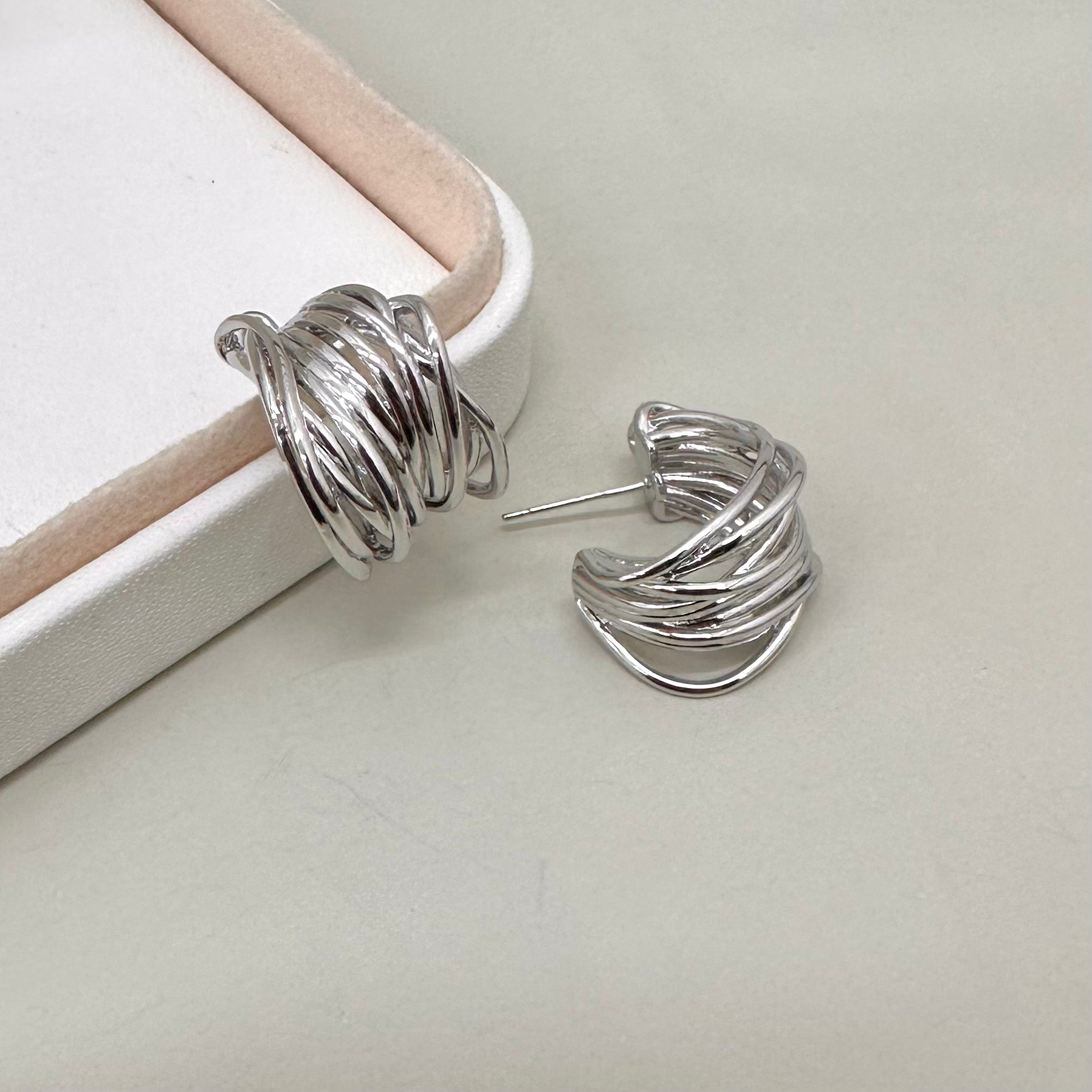 AROS BAÑO DE ORO | ARGOLLA HILADA | 20MM X 15MM