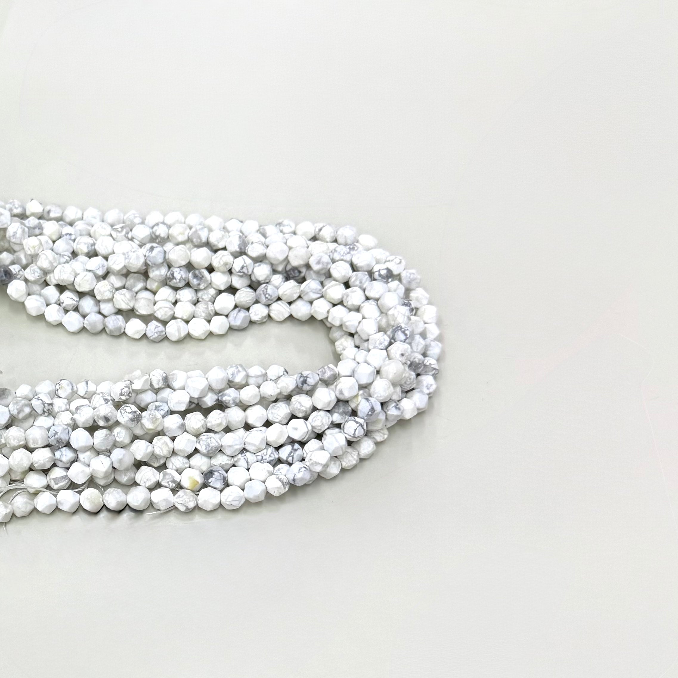 PIEDRA HEXAGONAL | 6MM | HOWLITA BLANCA