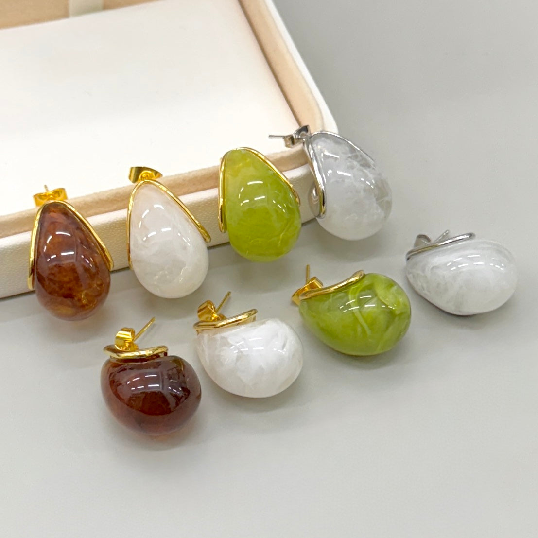 AROS | GOTA CURVA CON RESINA| 25x20MM