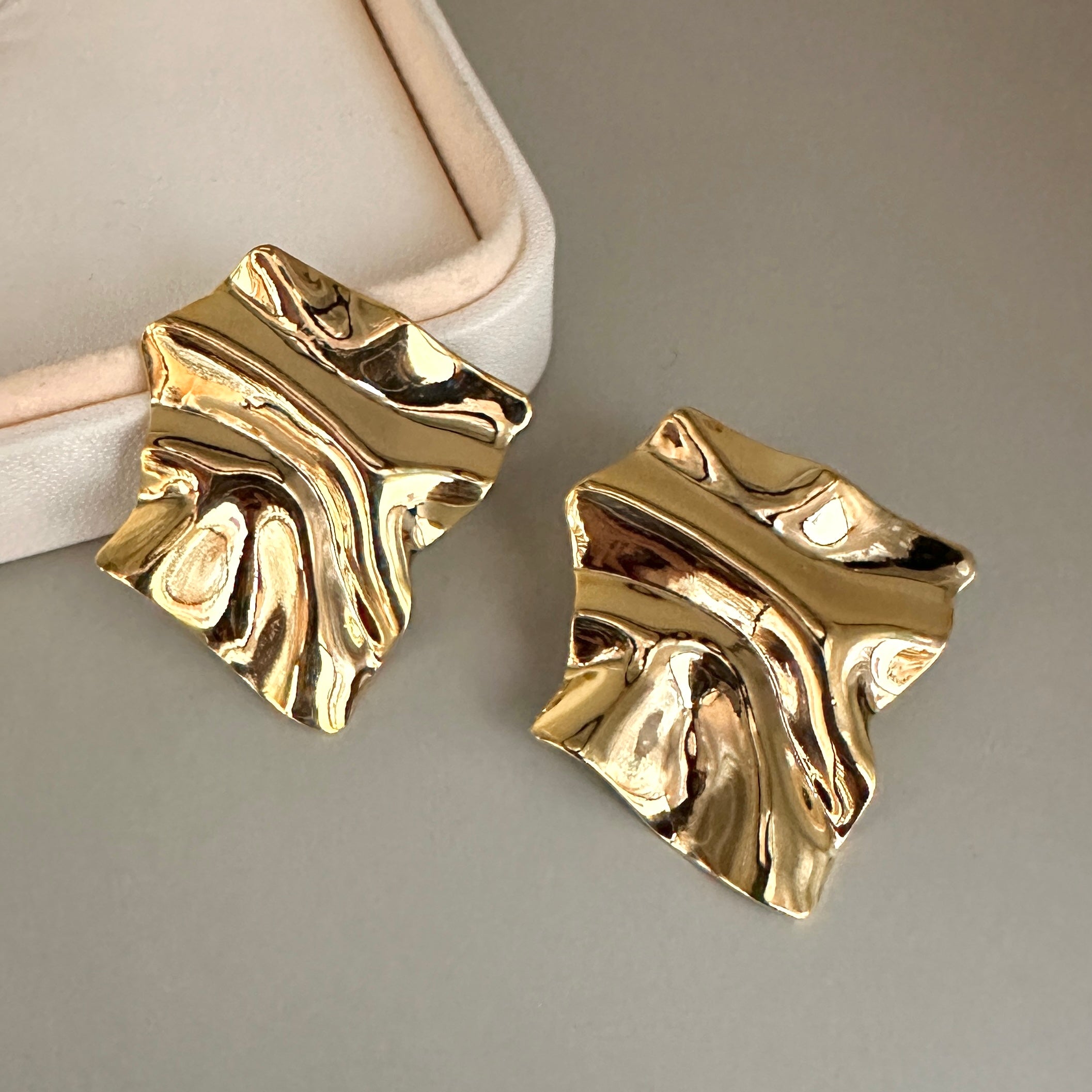 AROS | RECTANGULAR CON PLIEGUES