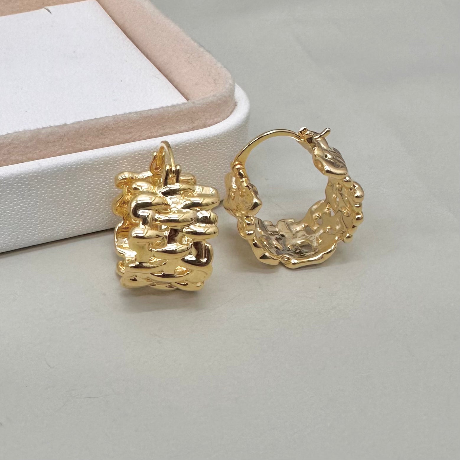 AROS BAÑO DE ORO | PATRON TEJIDO | 22MM X 18MM