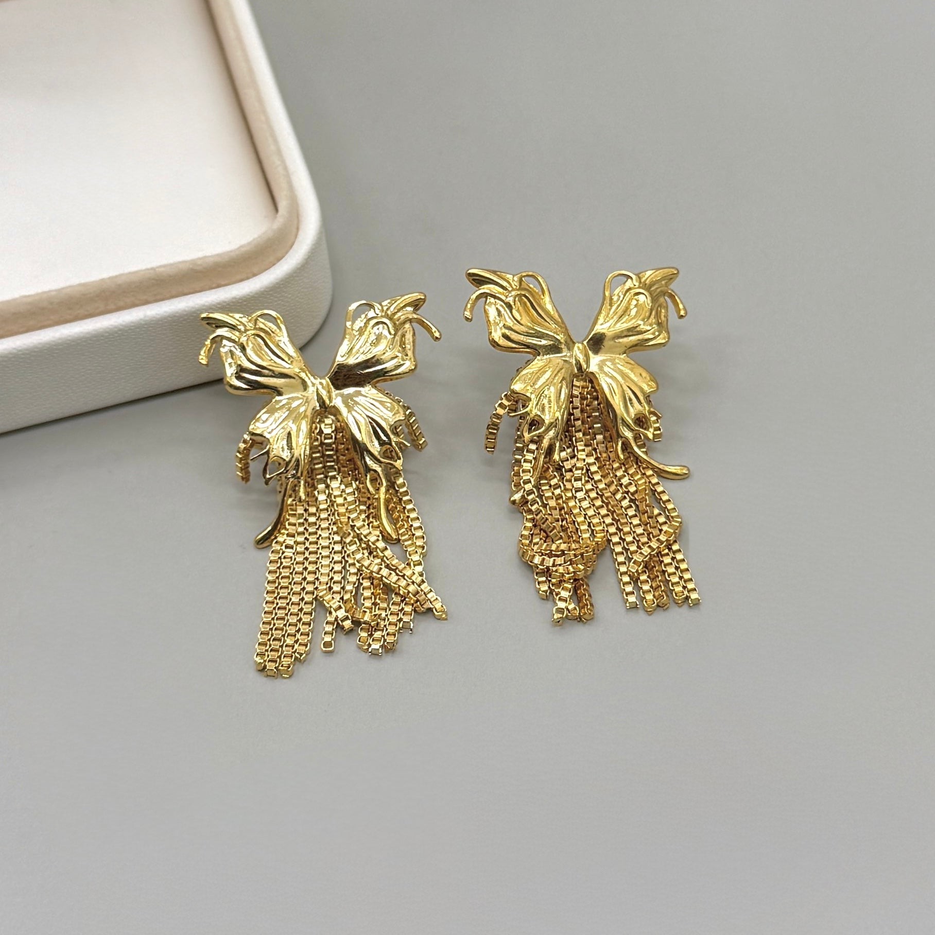 AROS | MARIPOSA CON FLECOS
