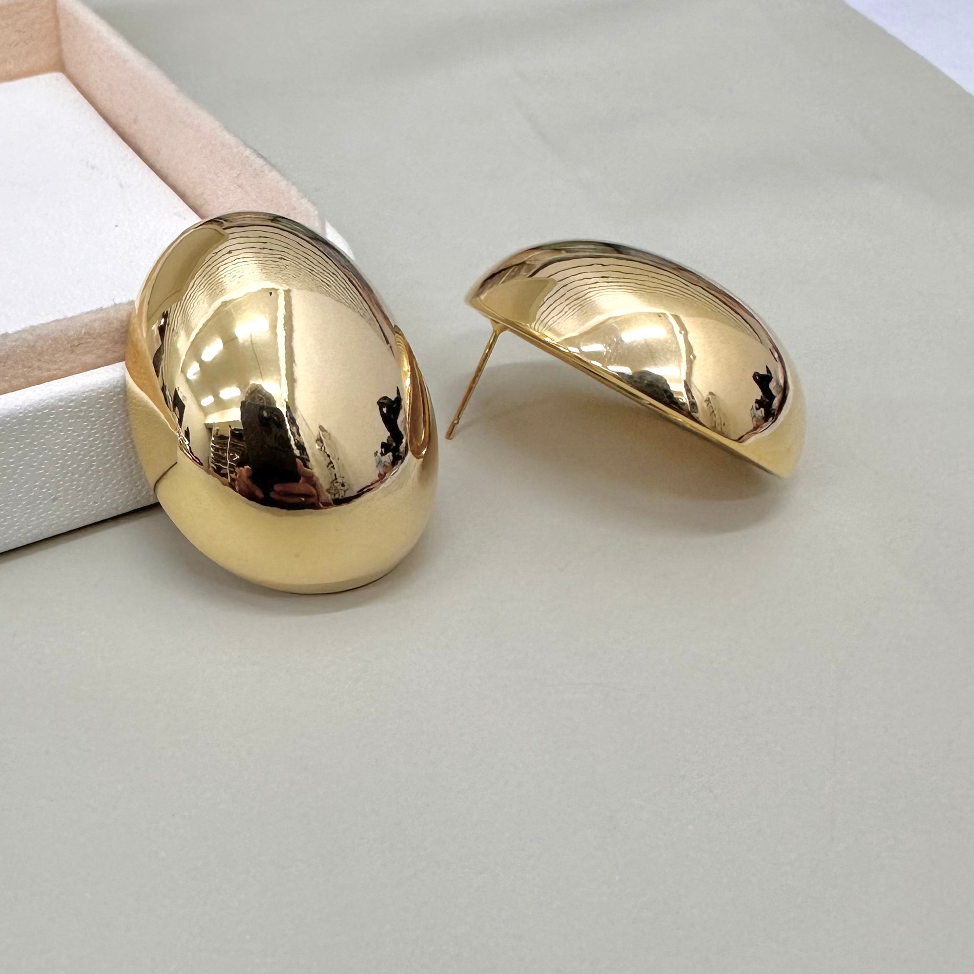 AROS BAÑO DE ORO | ESFERA IRREGULAR OBLICUA | 40MM X 30MM