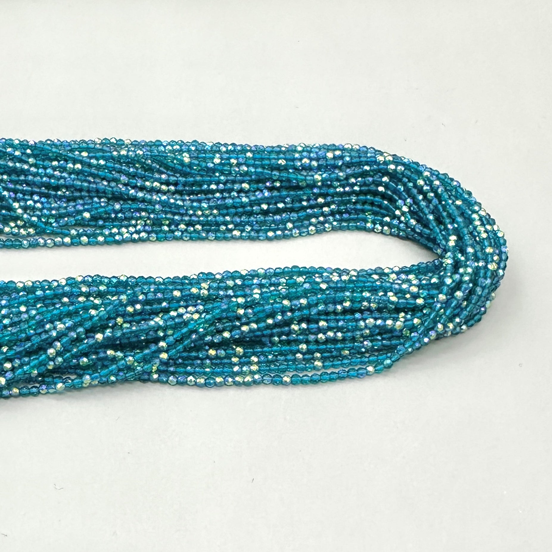 CRISTALES MINERALES FACETADO | PETROLEO TRASLUCIDO TORNASOL