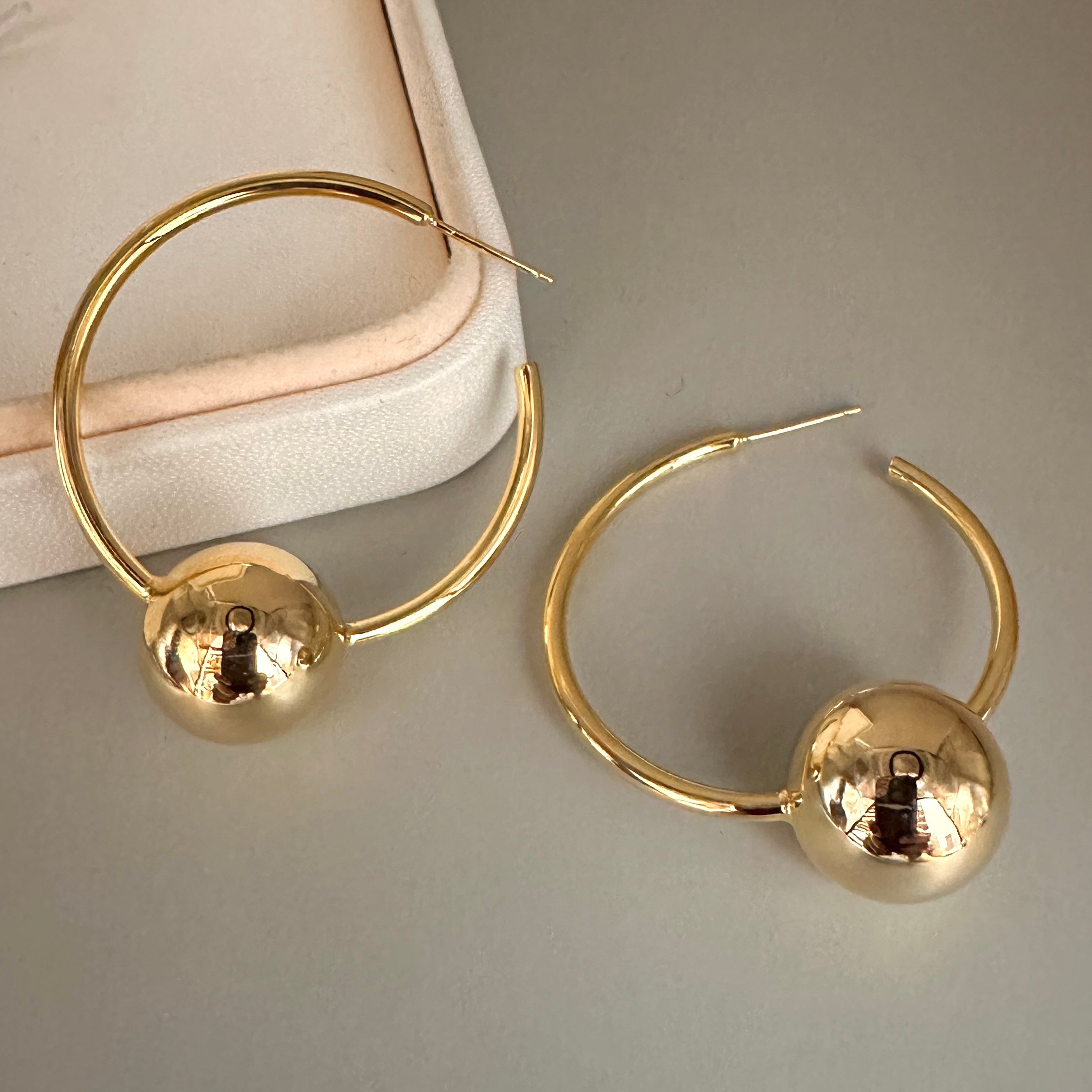 AROS | ARGOLLA CON ESFERA