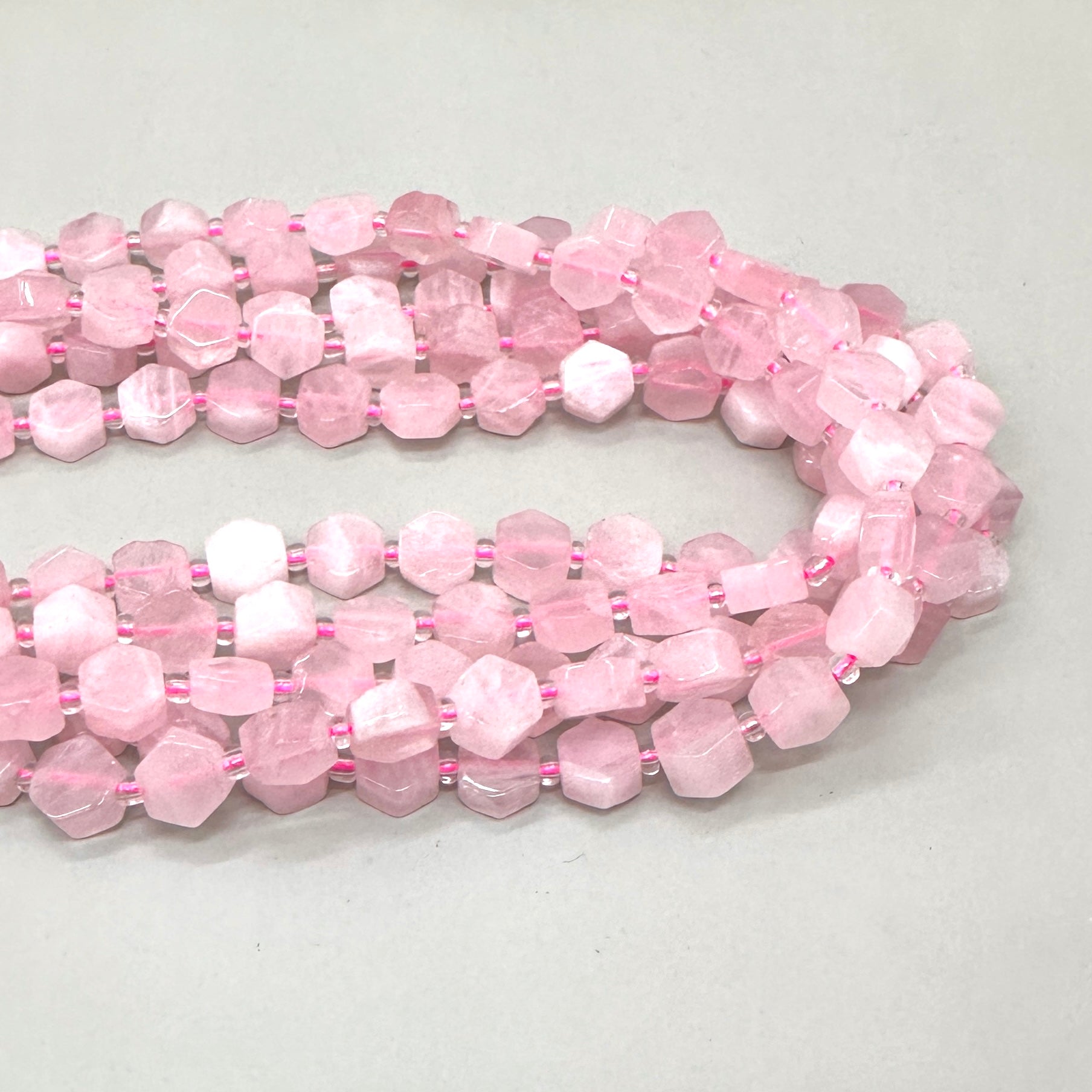 PIEDRA HEXAGONAL PLANA | CUARZO ROSADO