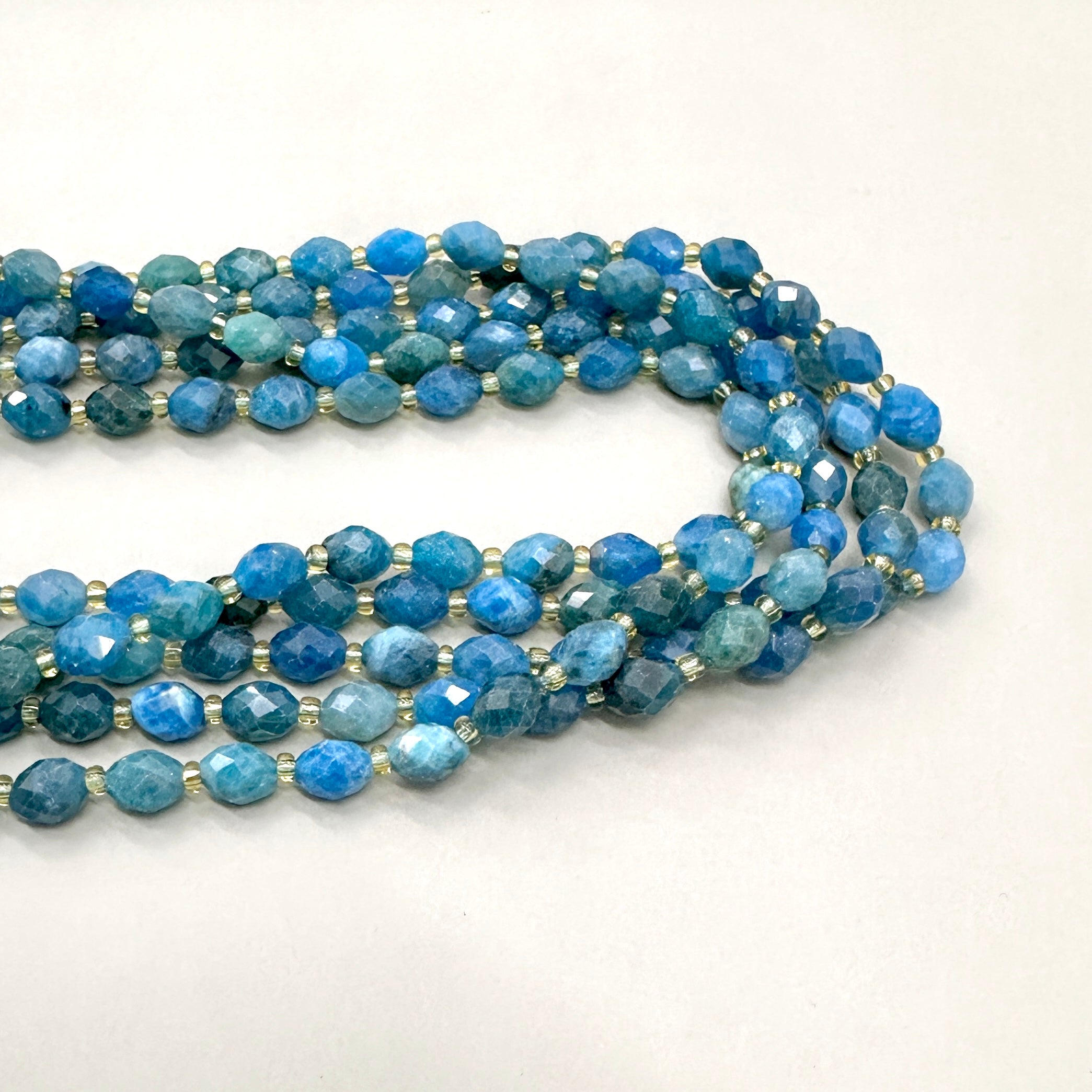 PIEDRA OVALADA FACETADA | APATITA