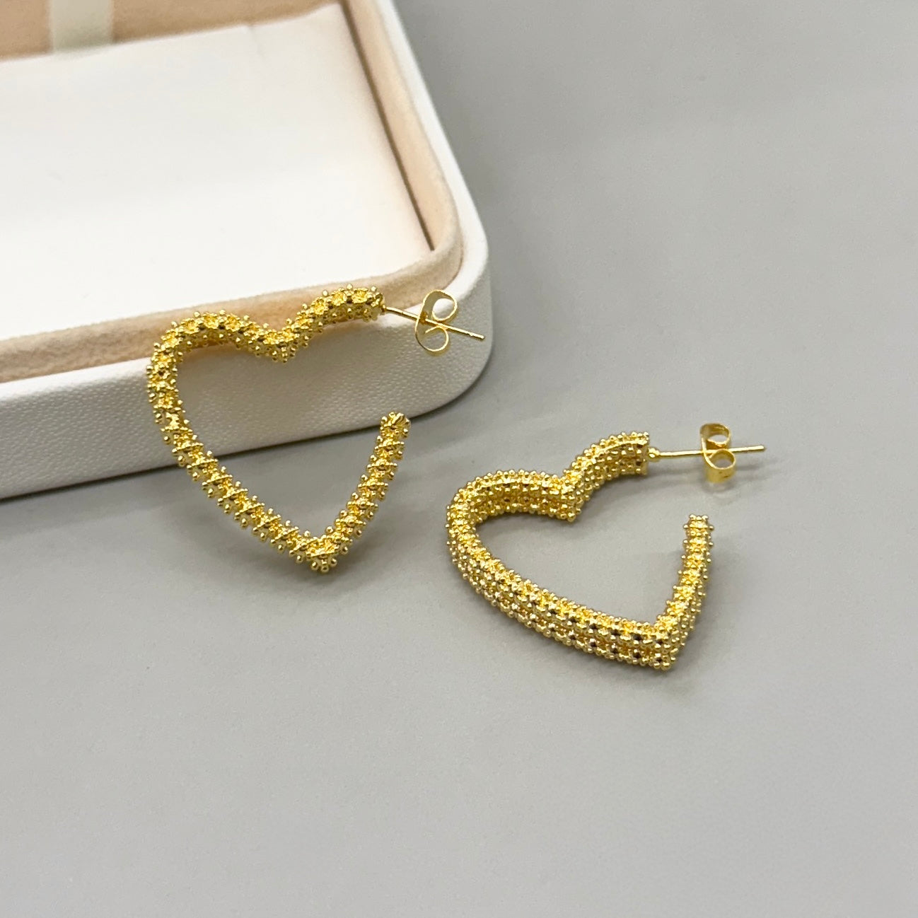 AROS | CORAZÓN ABIERTO CON DISEÑO