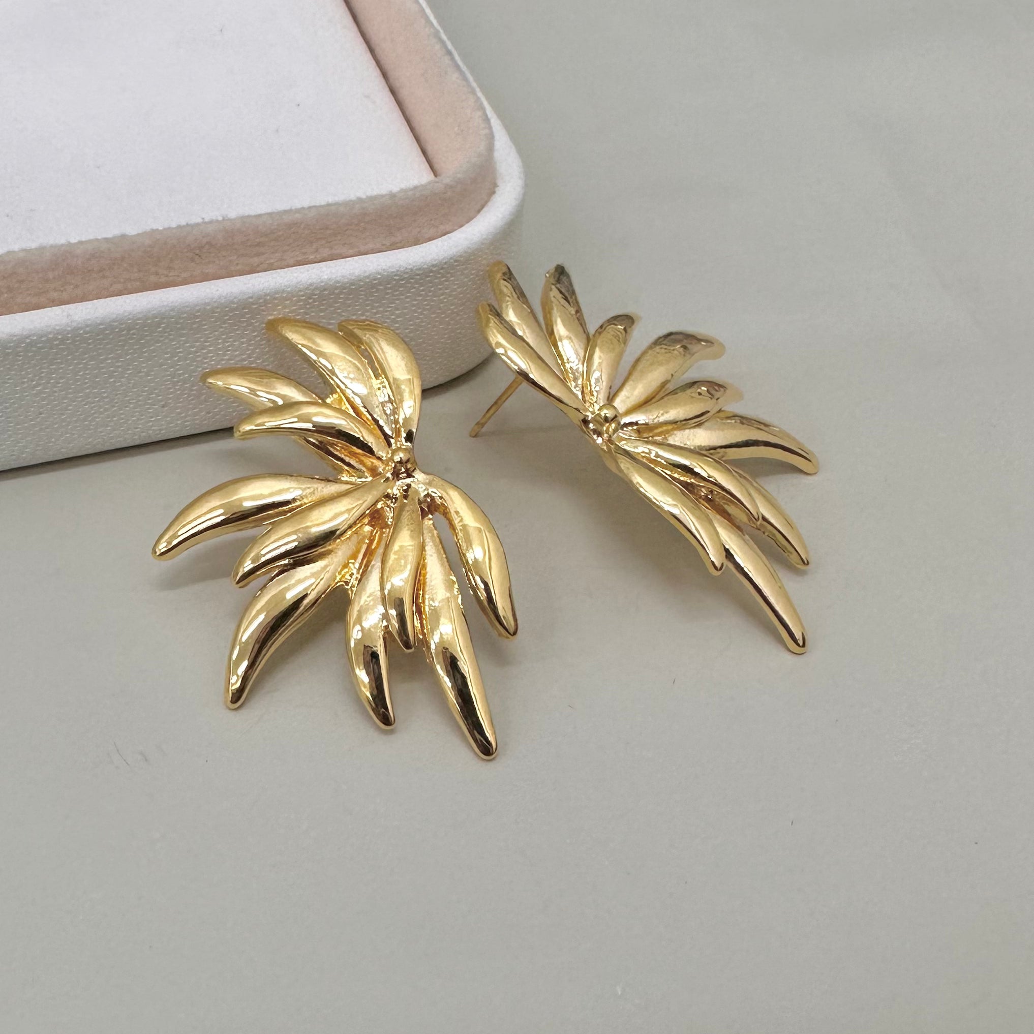 AROS BAÑO DE ORO | ALAS FLOREADAS | 50MM X 24MM