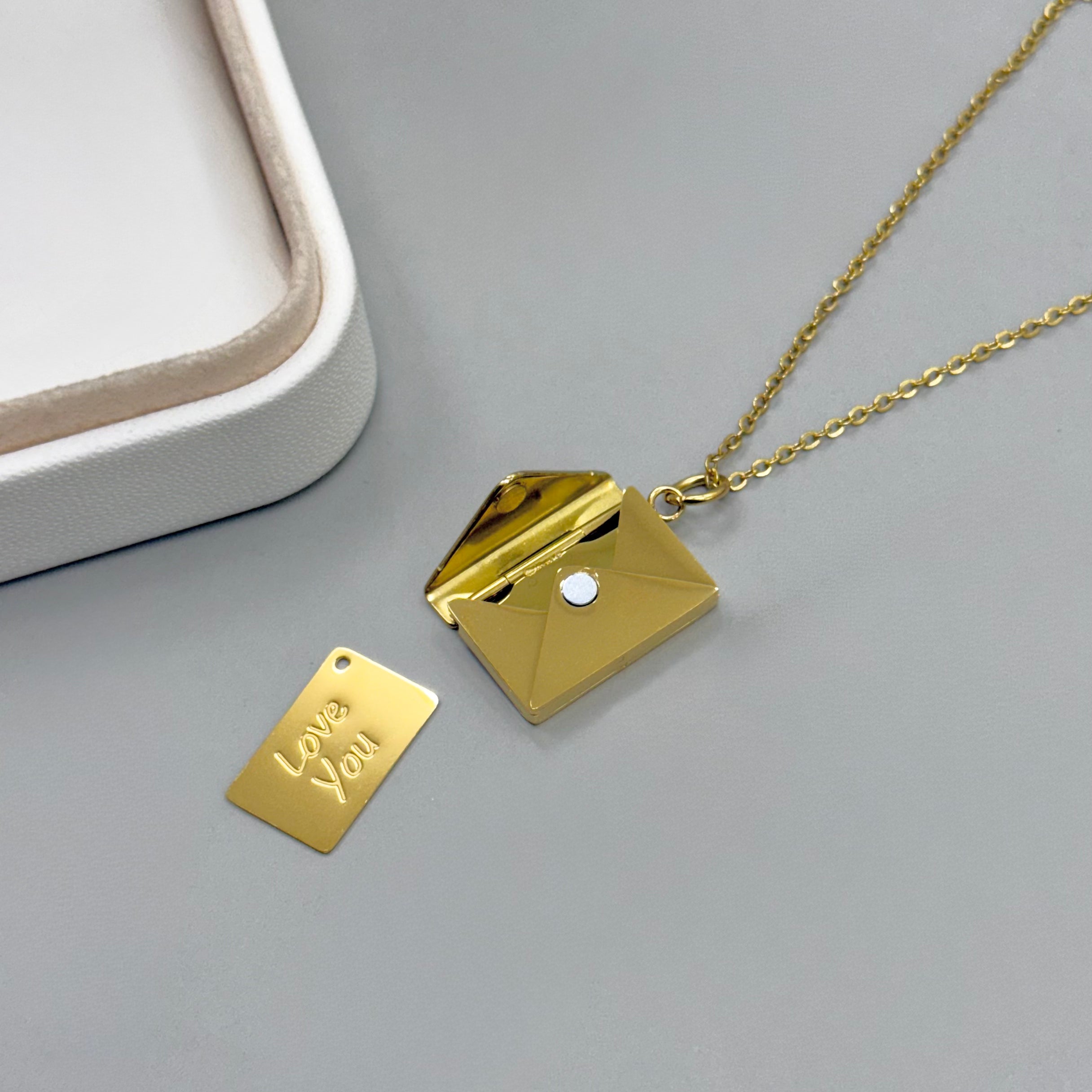 COLLAR | SOBRE CON CARTA "LOVE YOU"