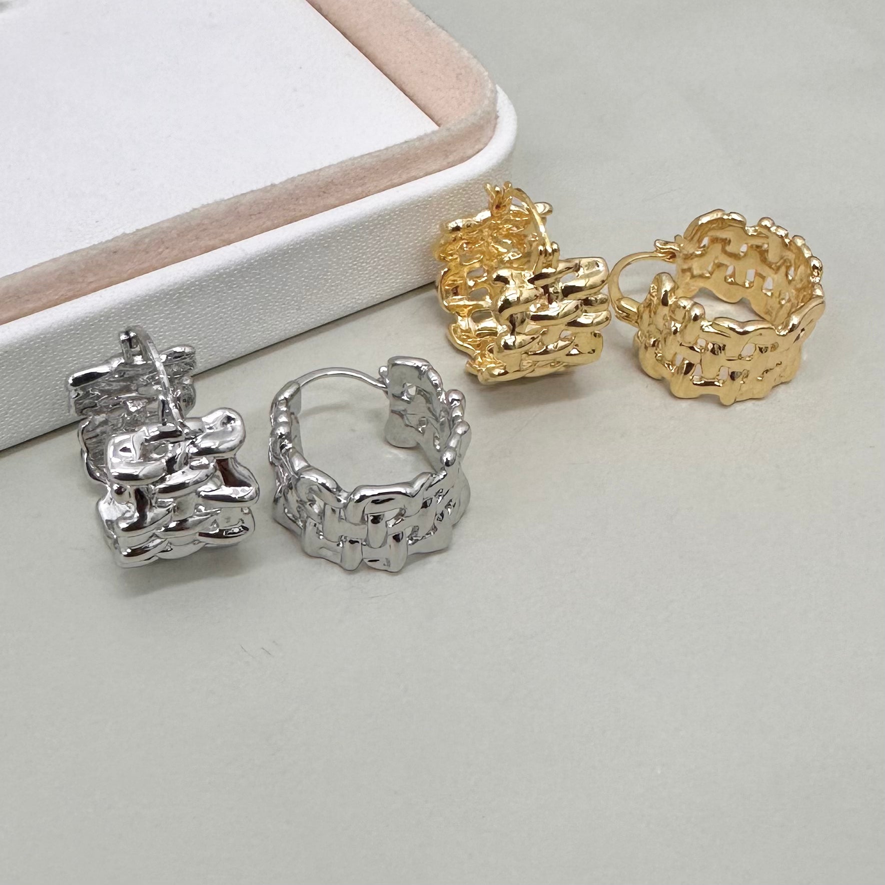 AROS BAÑO DE ORO | PATRON TEJIDO | 22MM X 18MM