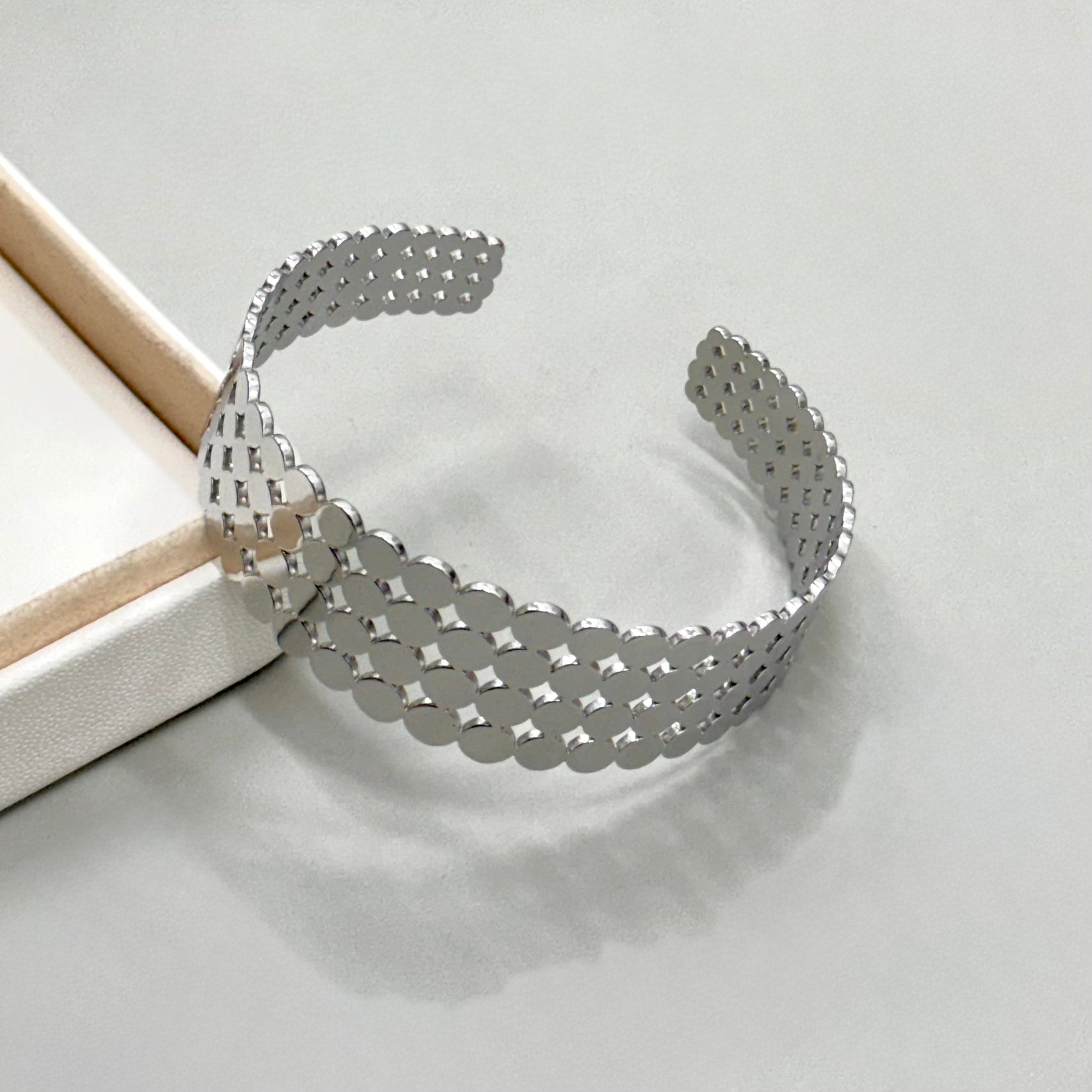 PULSERA RIGIDA | DISEÑO CIRCULOS