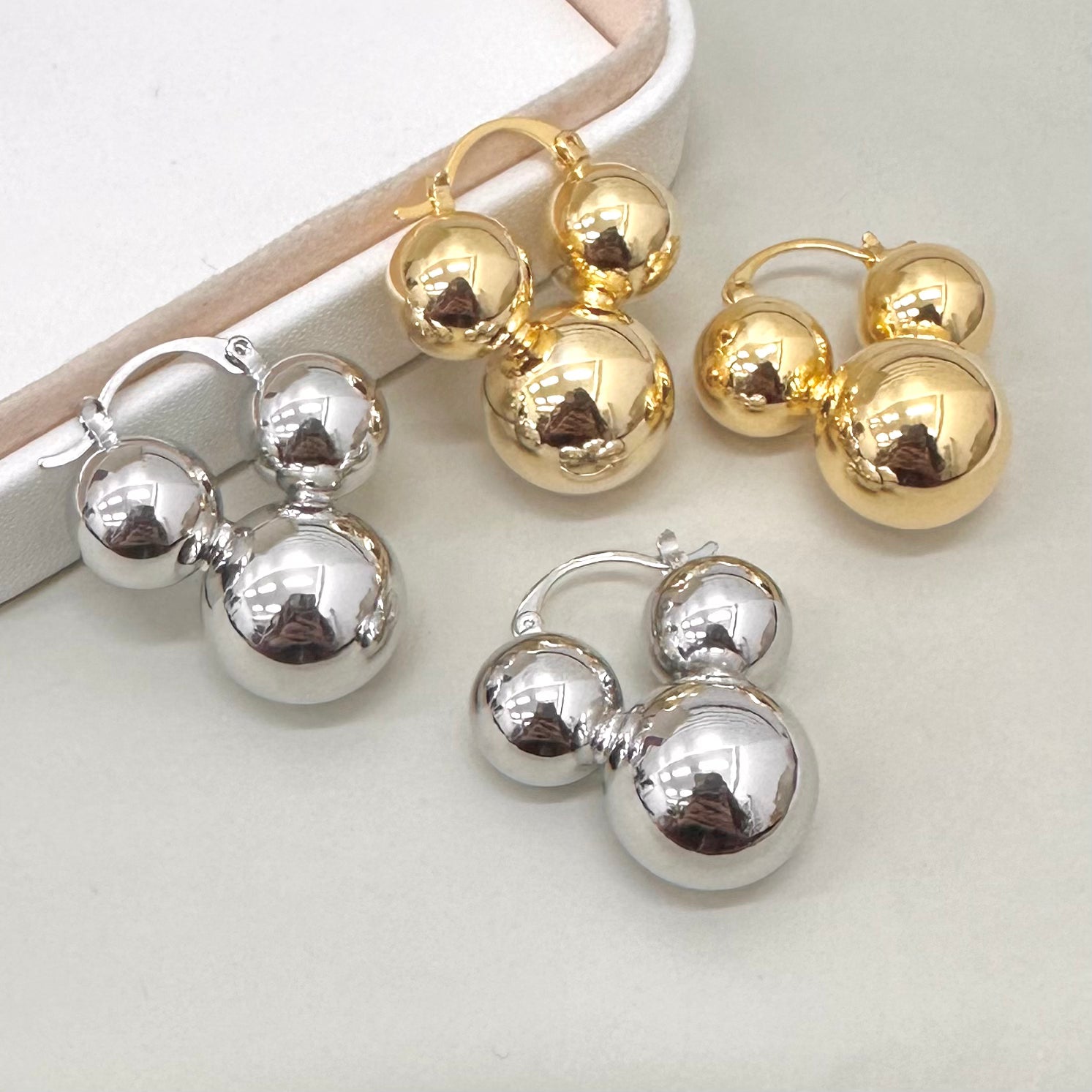 AROS BAÑO DE ORO | COLGANTE 3 ESFERAS | 32MM X 28MM