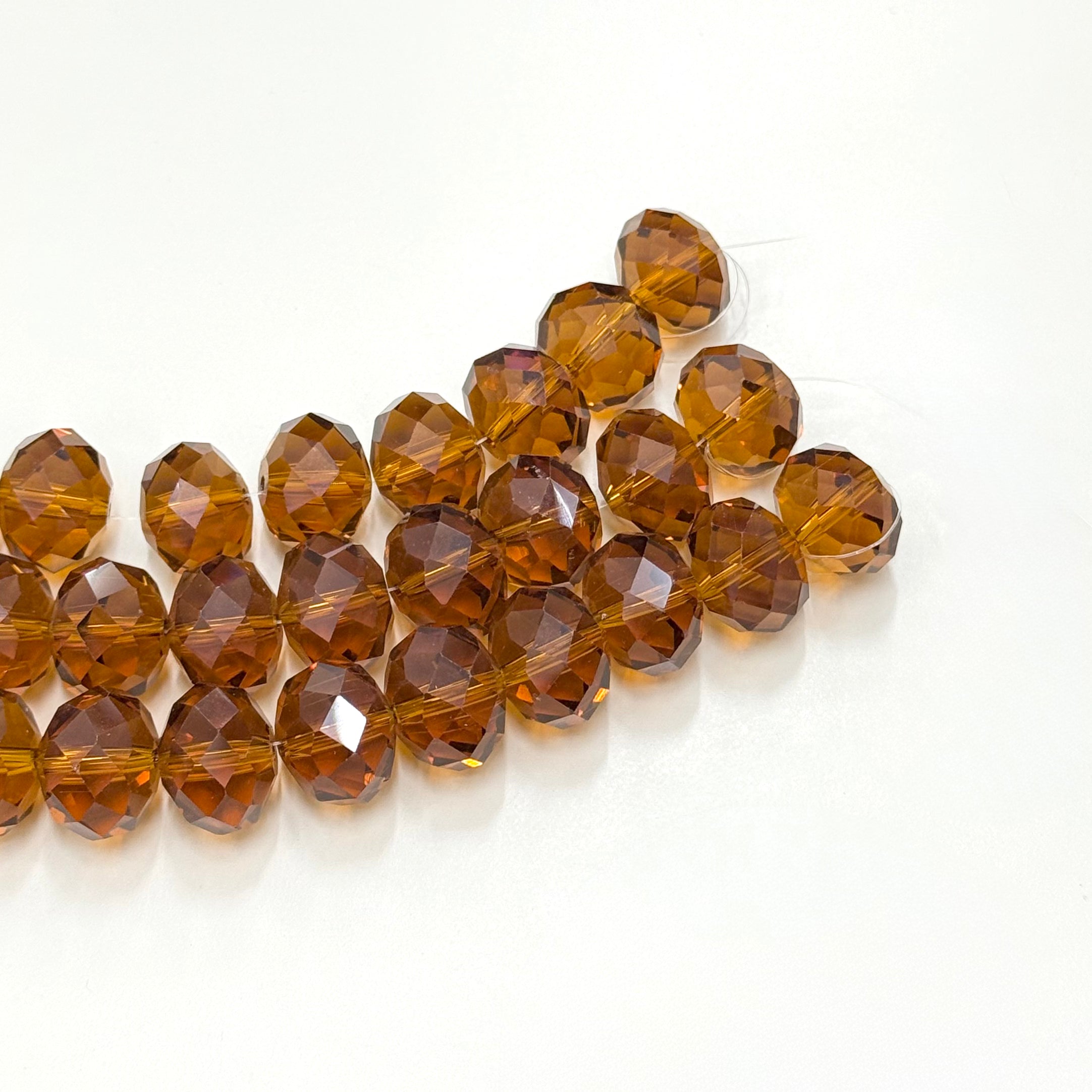 CRISTAL CHATO | 16MM | CAFE